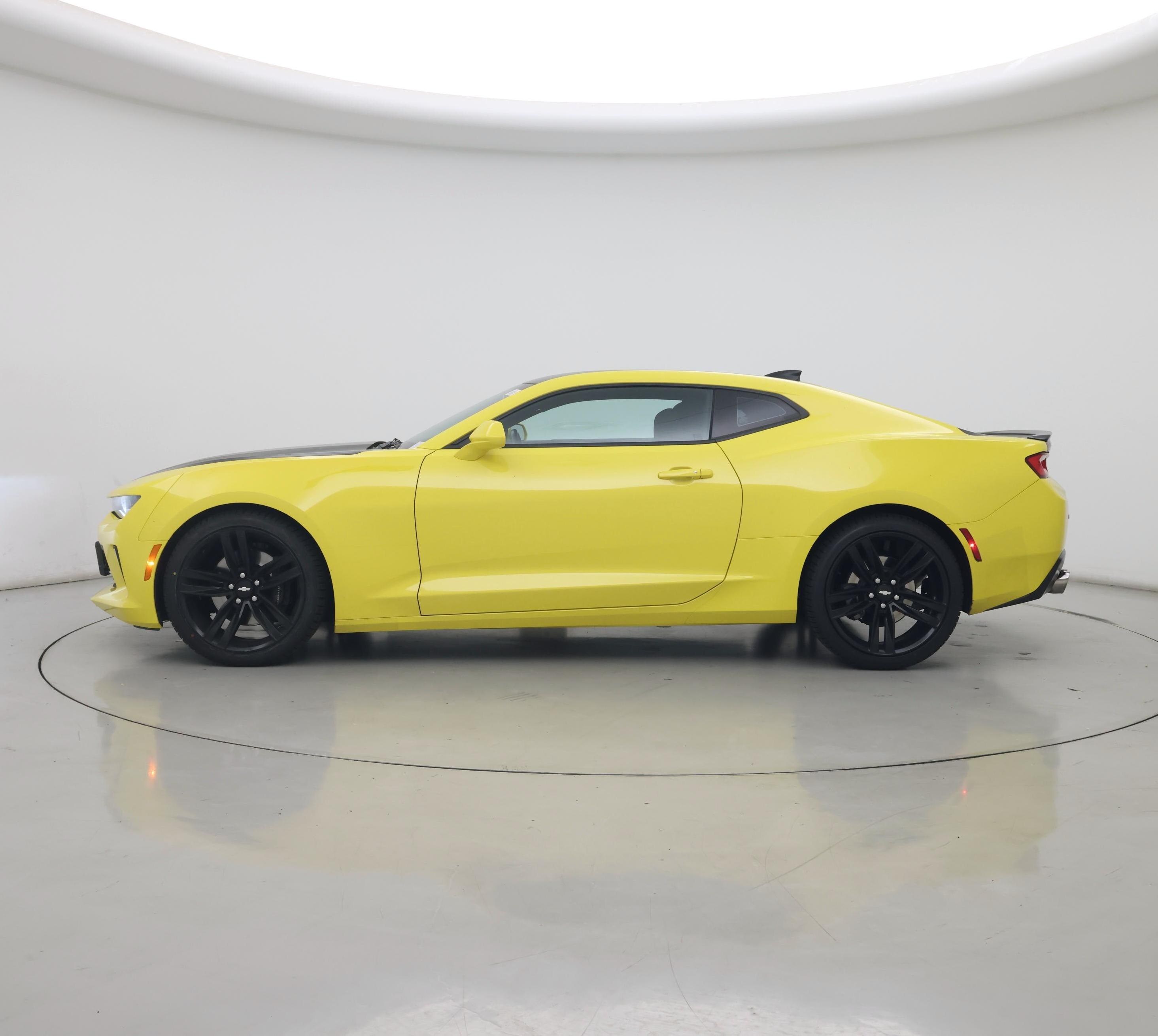 Thumbnail: 2016 Chevrolet Camaro - 3