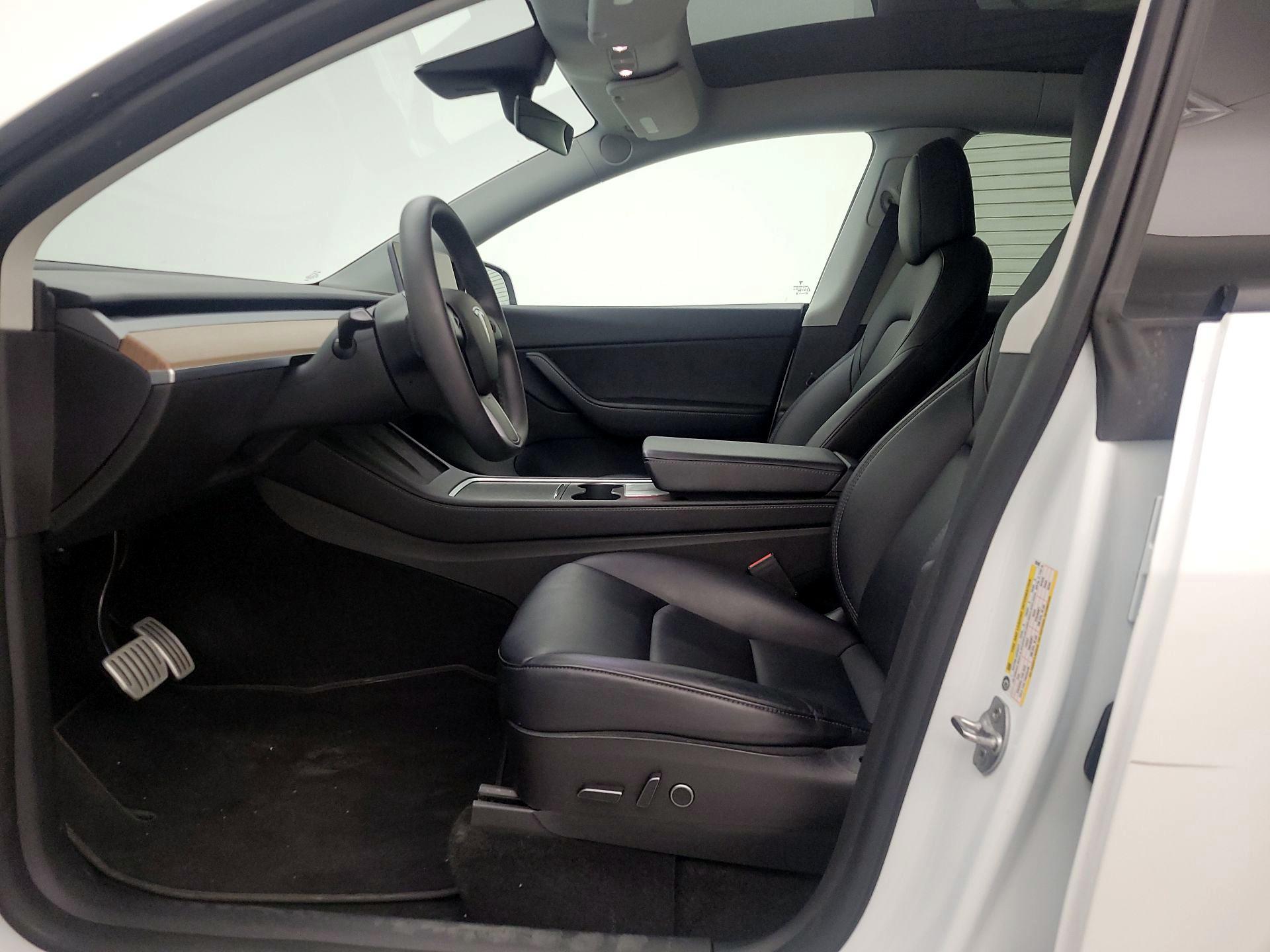 Thumbnail: 2022 Tesla Model Y - 11