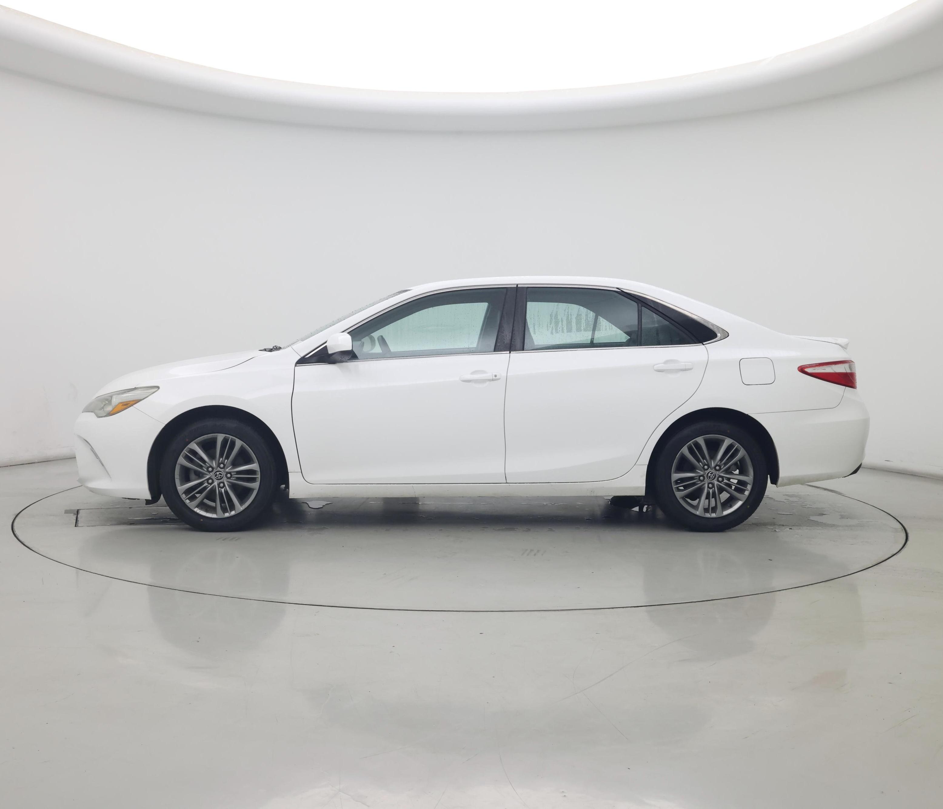 Thumbnail: 2015 Toyota Camry - 3