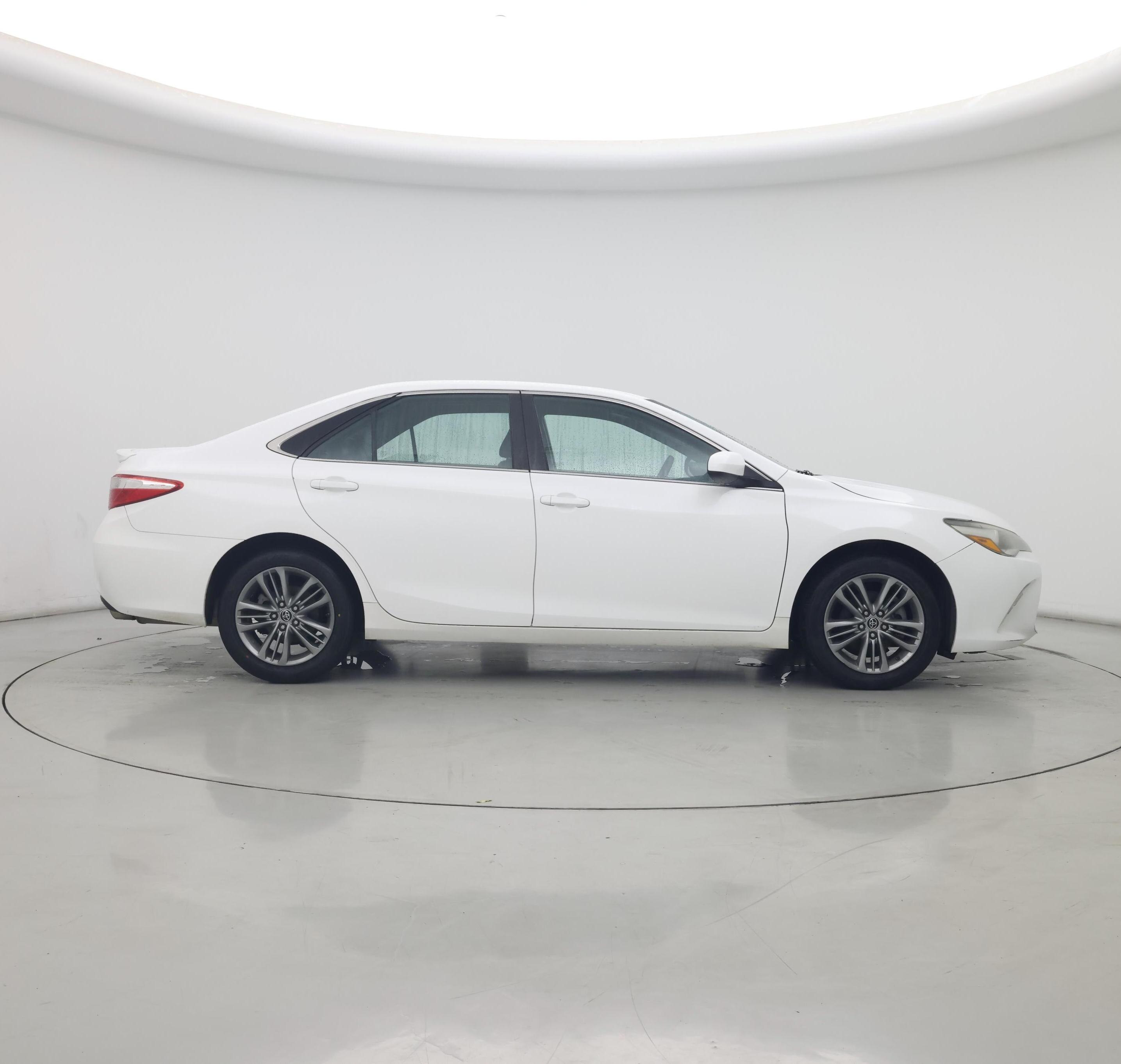 Thumbnail: 2015 Toyota Camry - 7