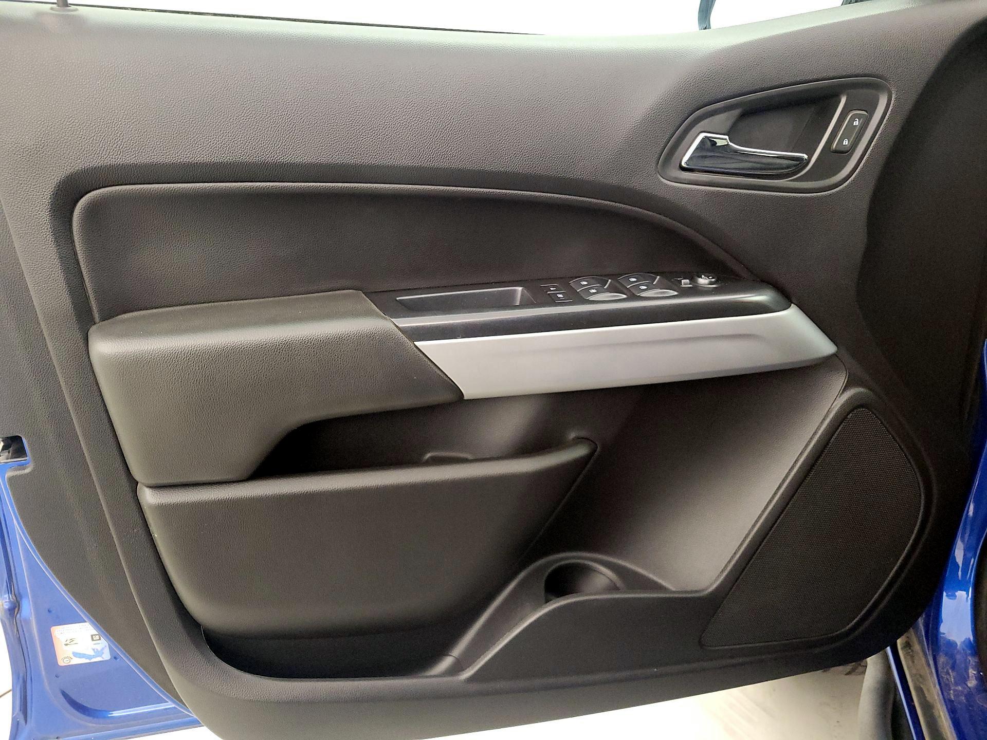 Thumbnail: 2018 Chevrolet Colorado - 12