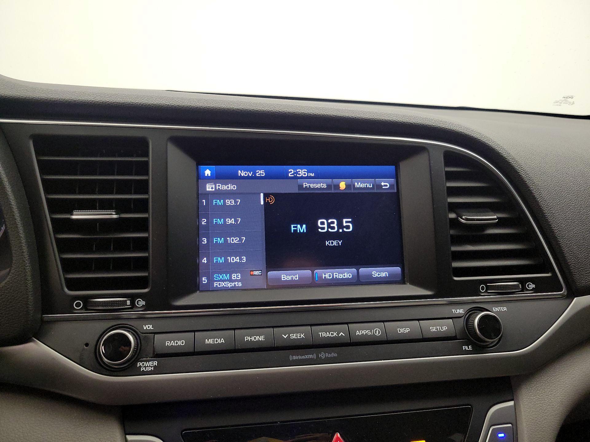 Thumbnail: 2018 Hyundai Elantra - 15