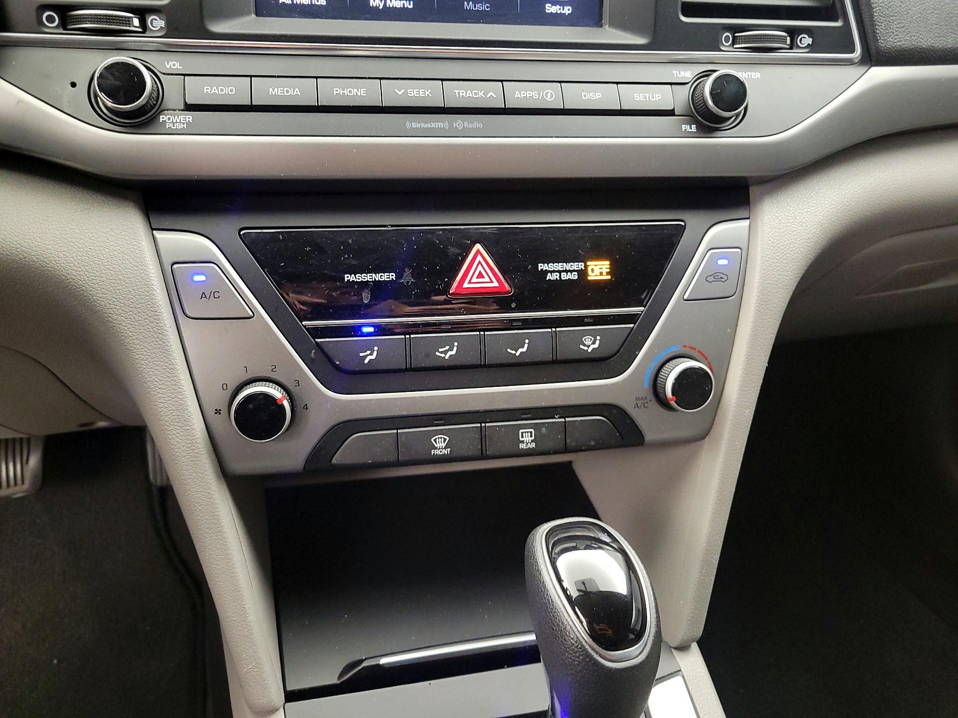 Thumbnail: 2018 Hyundai Elantra - 16