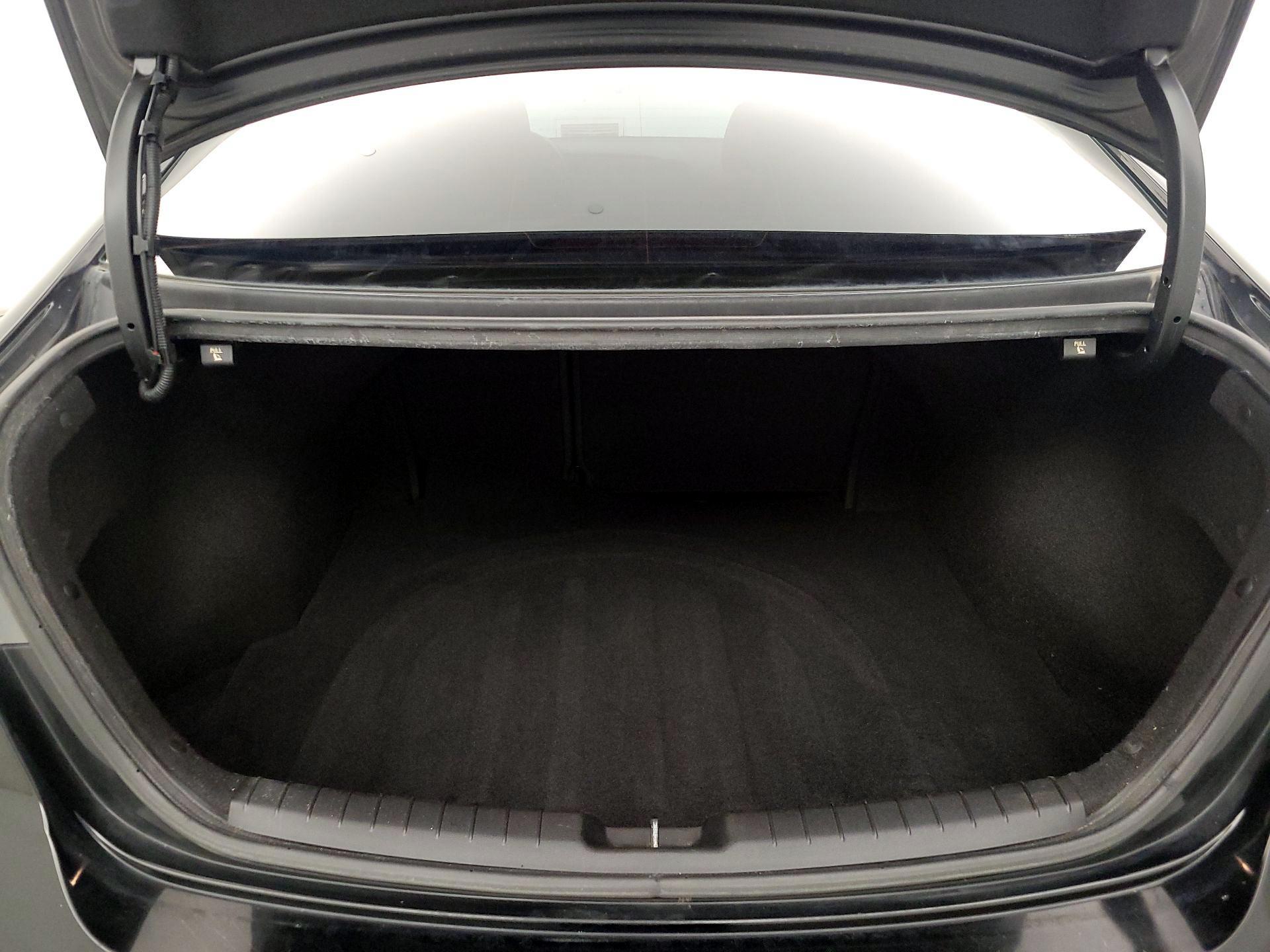 Thumbnail: 2018 Hyundai Elantra - 20