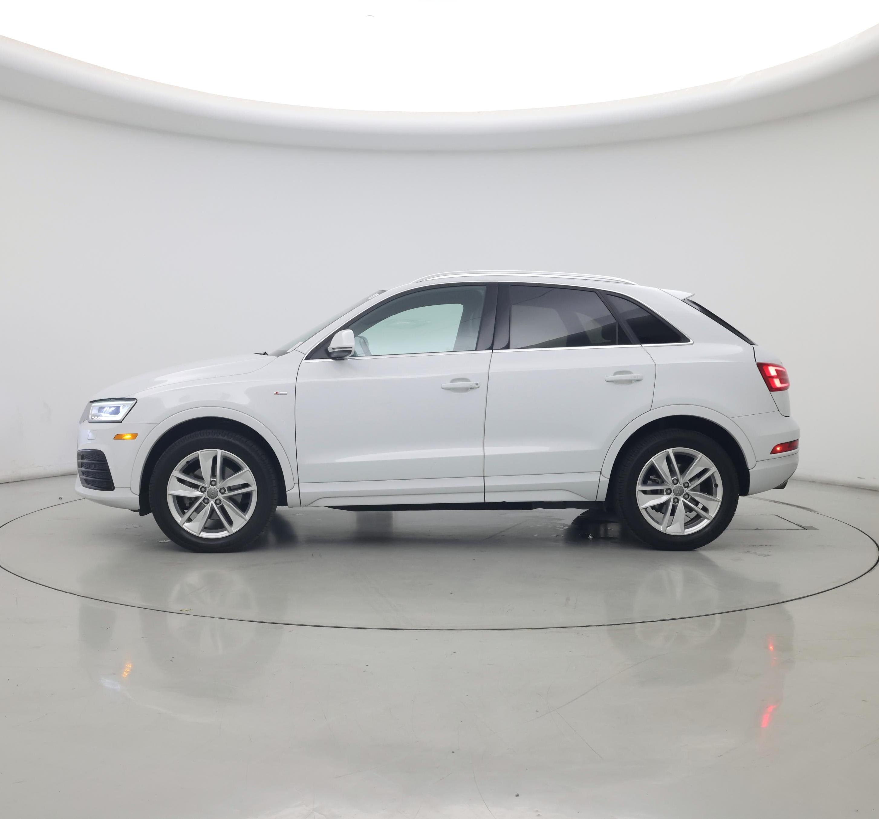 Thumbnail: 2018 Audi Q3 - 3