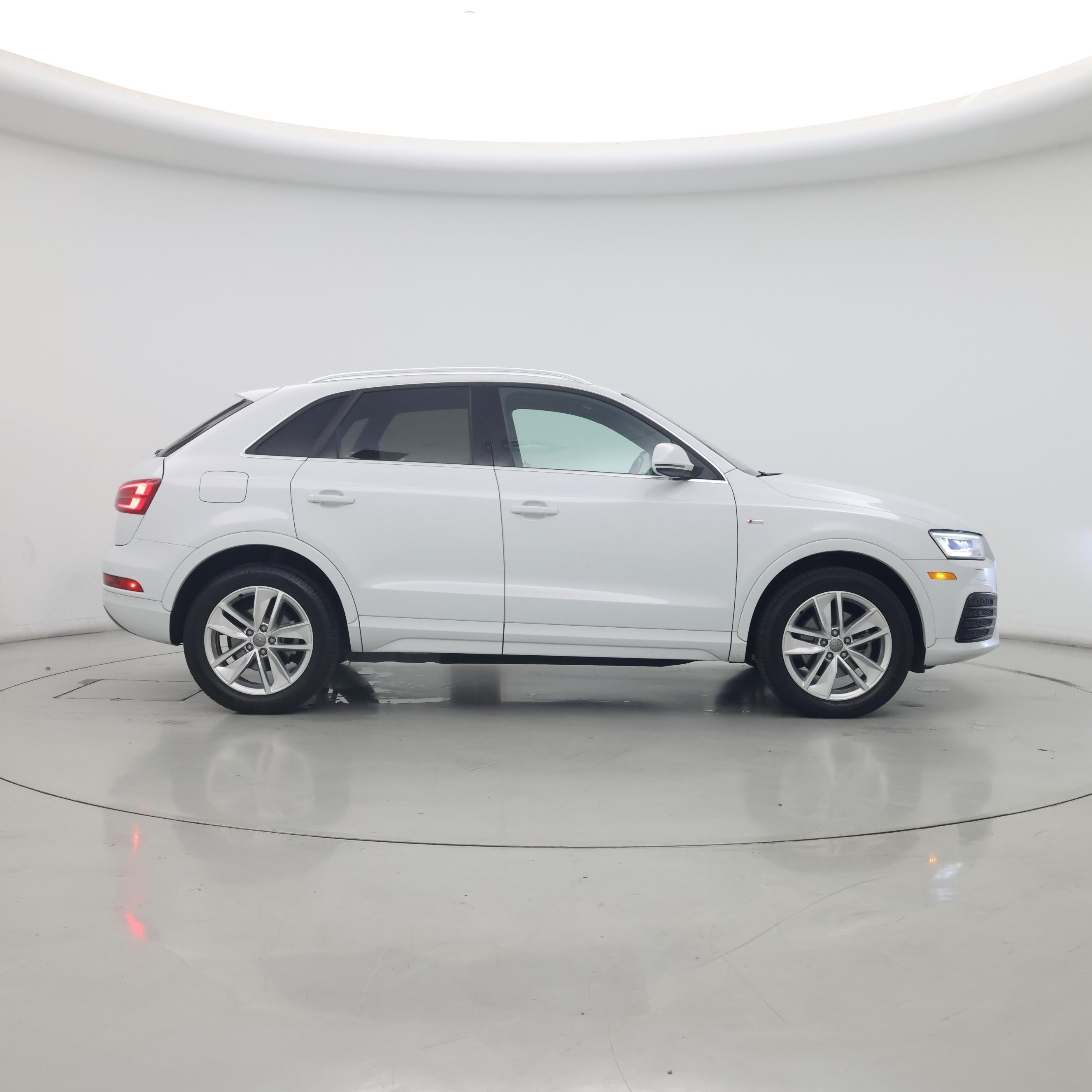 Thumbnail: 2018 Audi Q3 - 7
