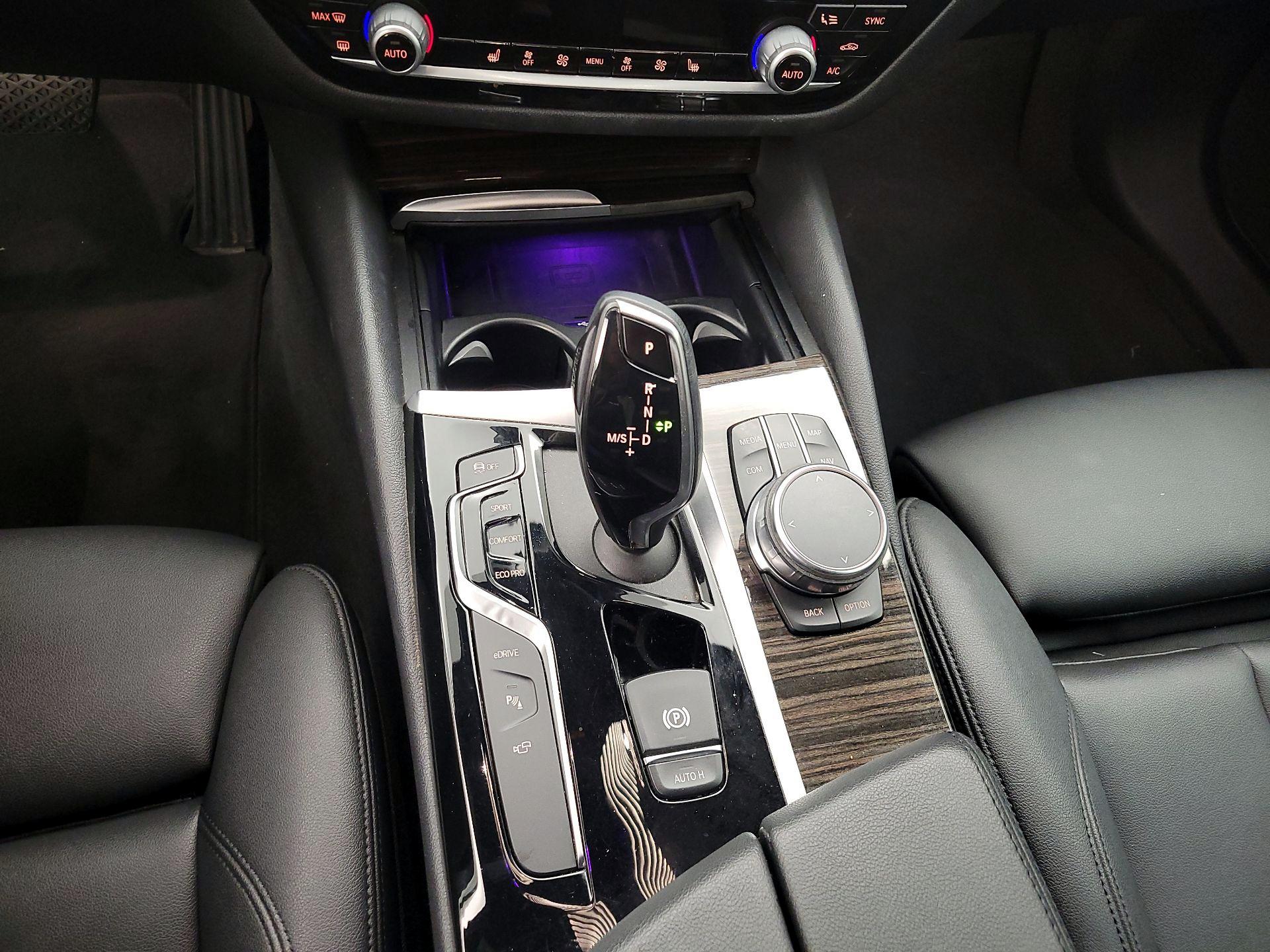 Thumbnail: 2019 BMW 5 Series - 18