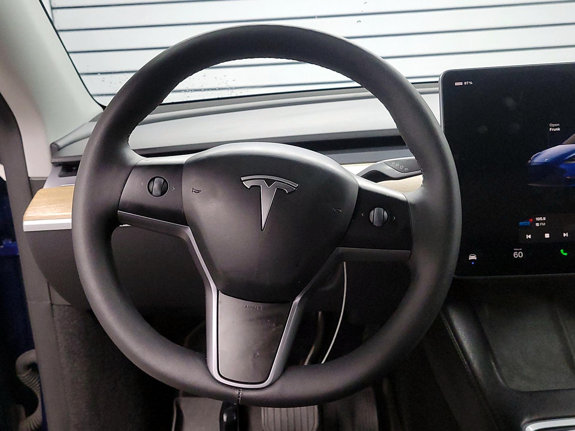 Thumbnail: 2023 Tesla Model Y - 10