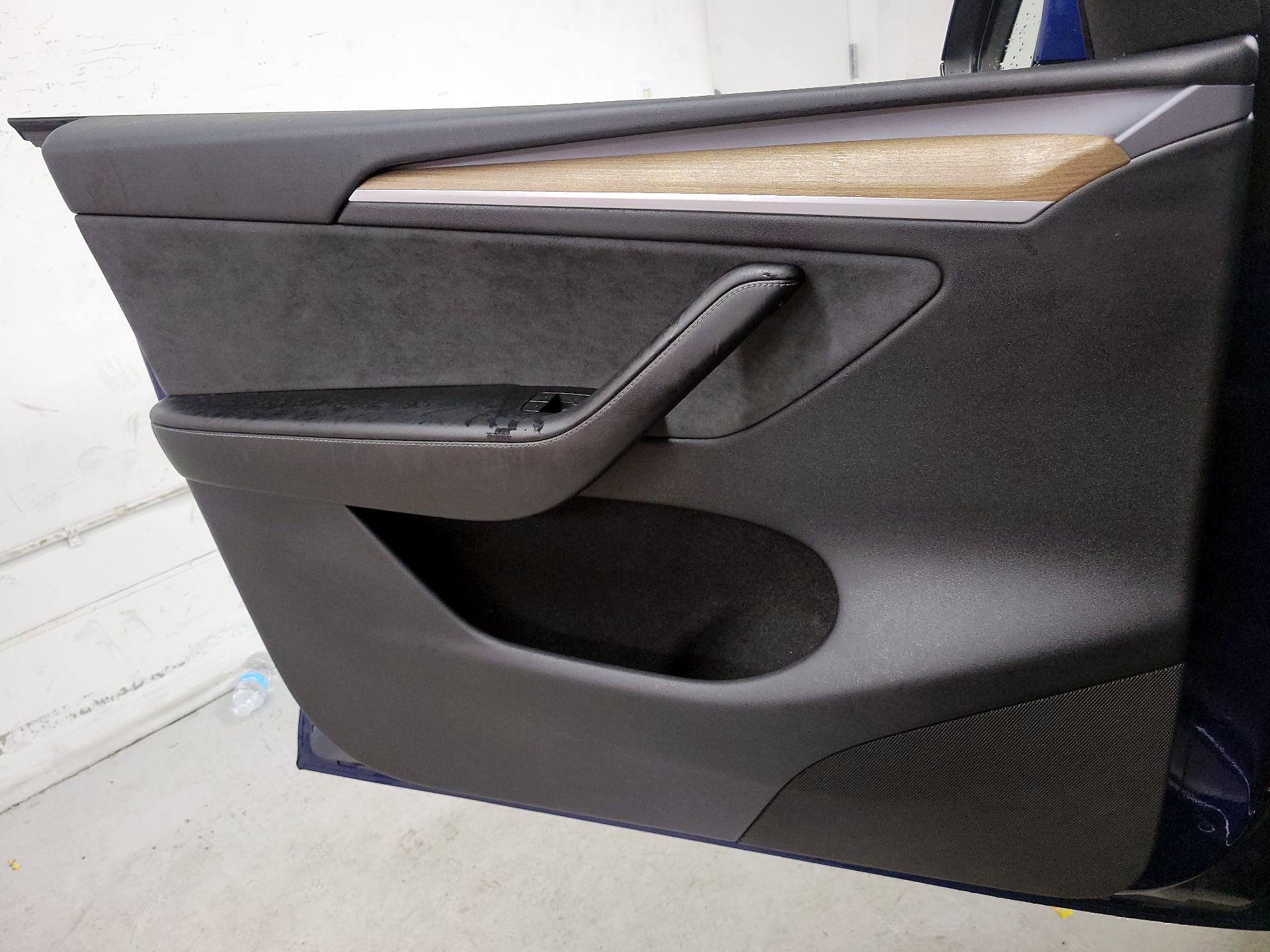 Thumbnail: 2023 Tesla Model Y - 12