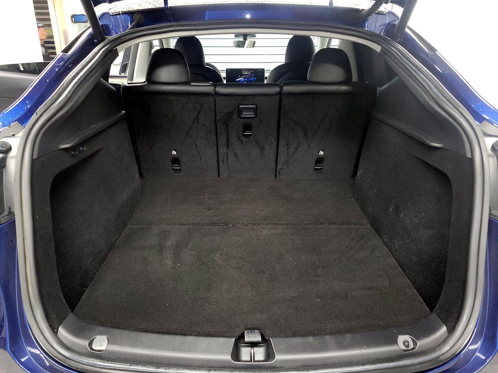 Thumbnail: 2023 Tesla Model Y - 18