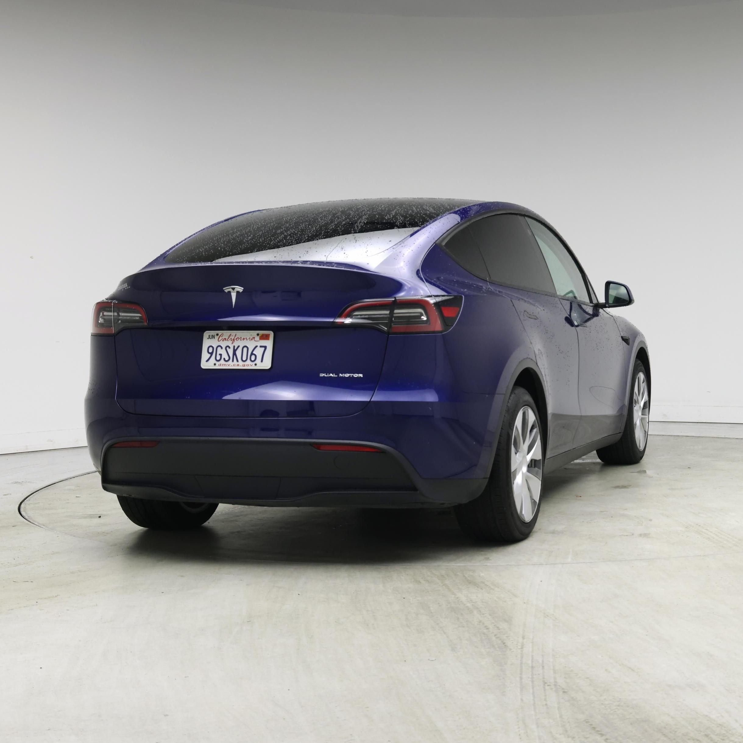 Thumbnail: 2023 Tesla Model Y - 8