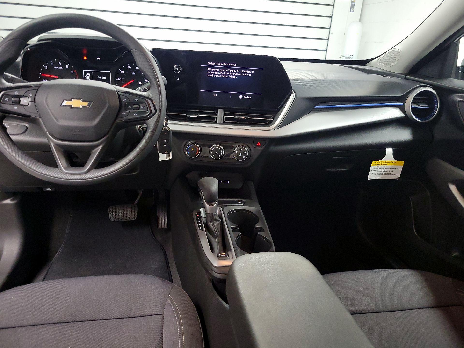 Thumbnail: 2024 Chevrolet Trax - 9