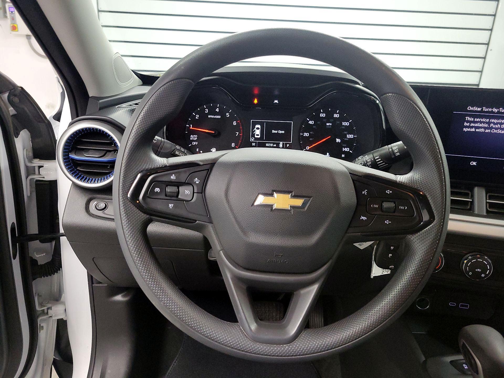 Thumbnail: 2024 Chevrolet Trax - 10