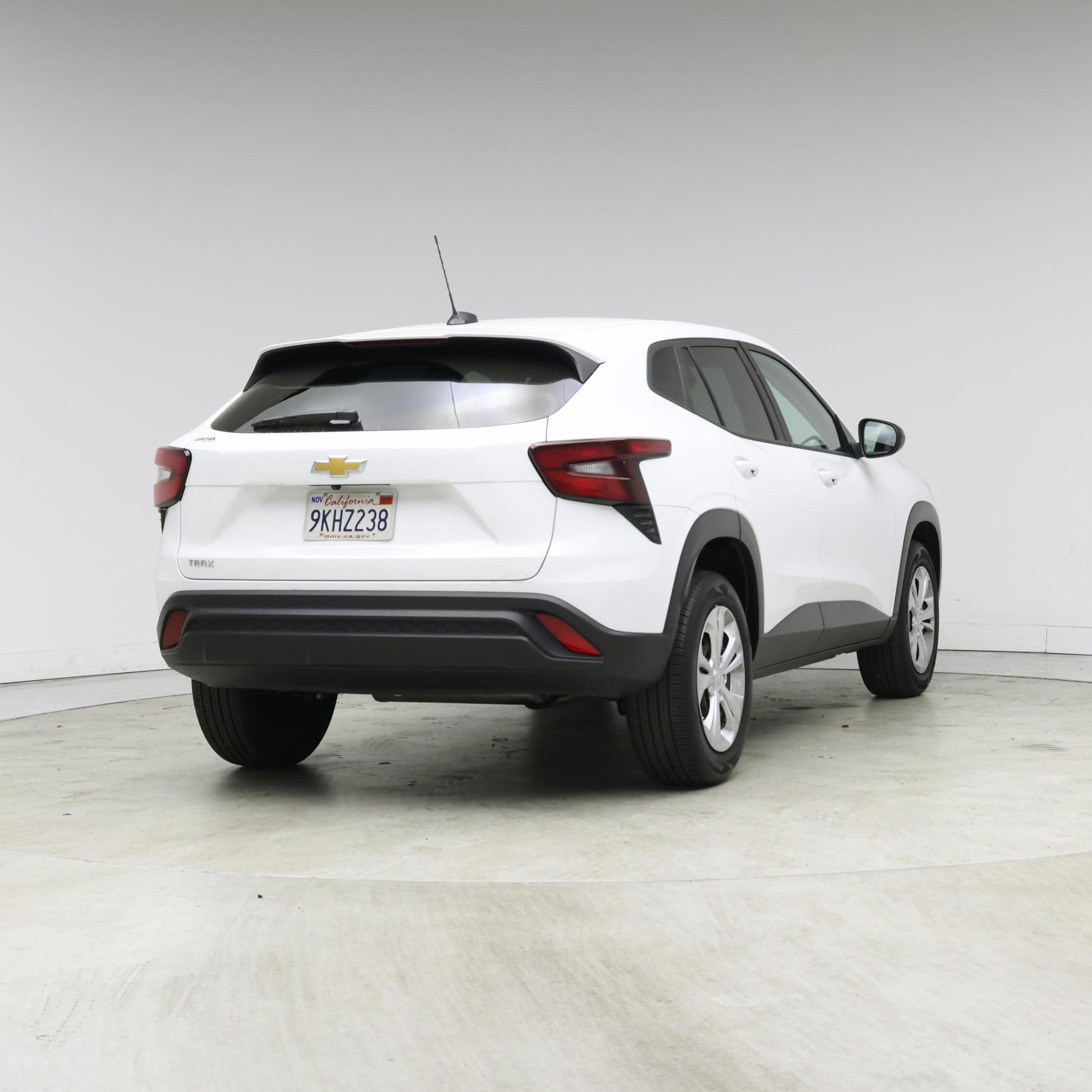 Thumbnail: 2024 Chevrolet Trax - 8