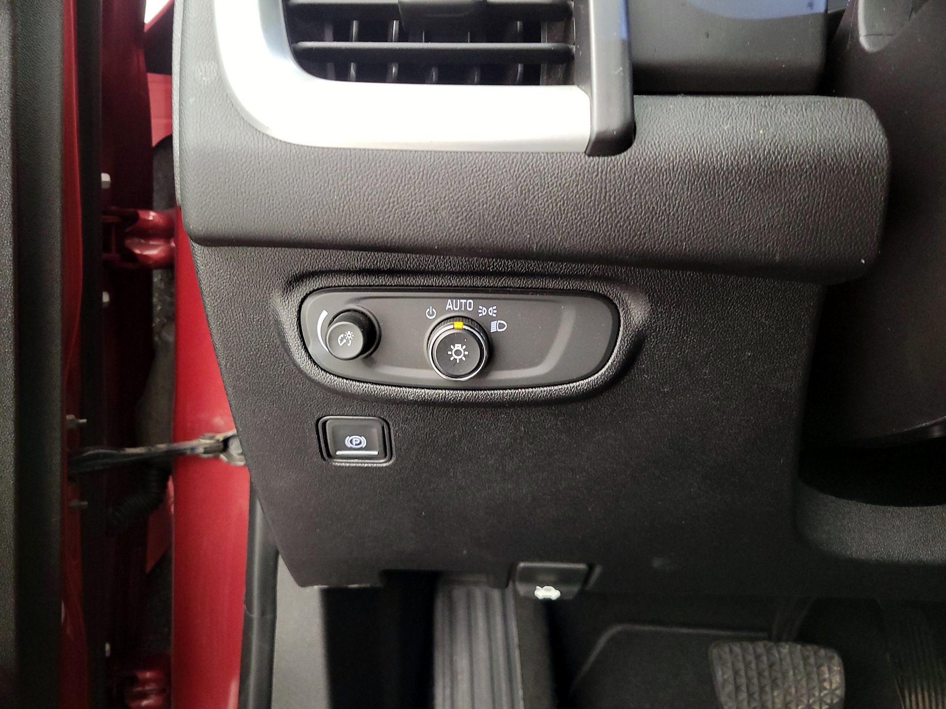 Thumbnail: 2018 GMC Terrain - 13