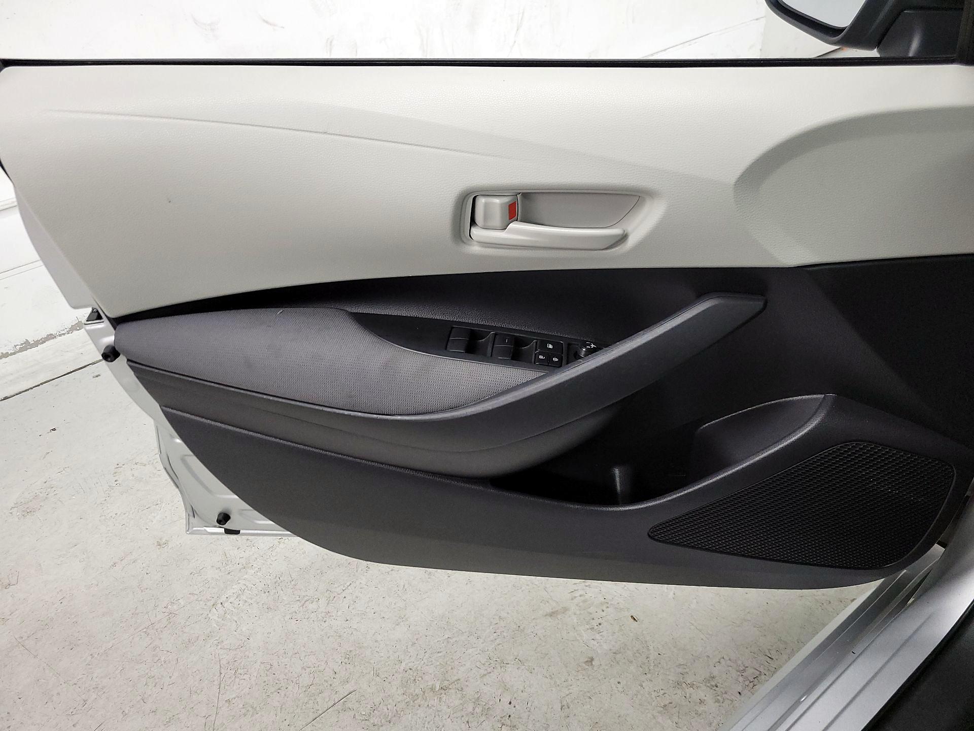 Thumbnail: 2025 Toyota Corolla - 12