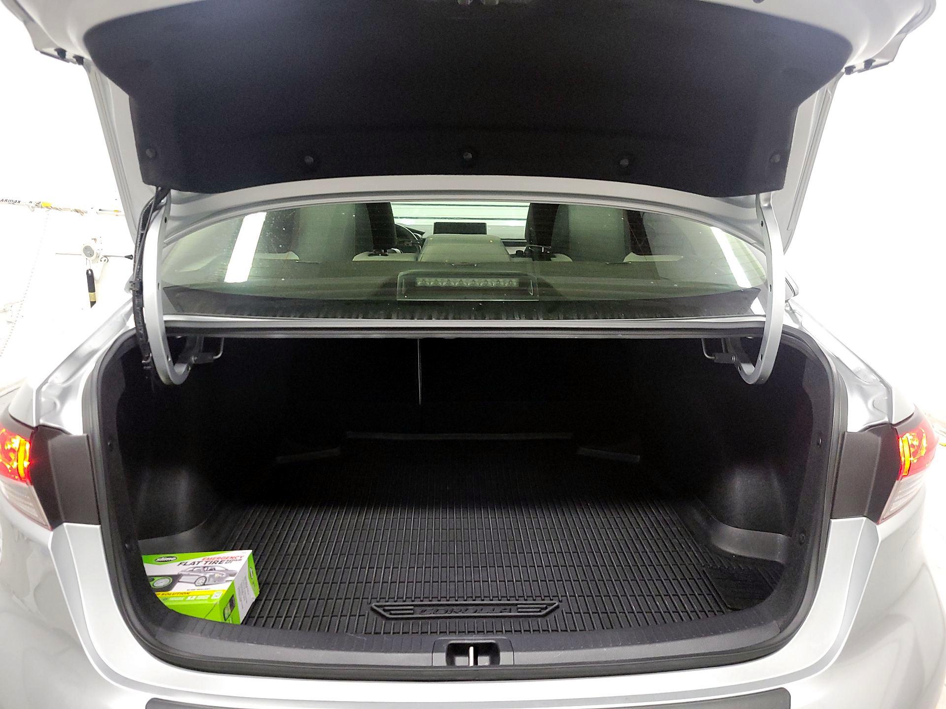 Thumbnail: 2025 Toyota Corolla - 19