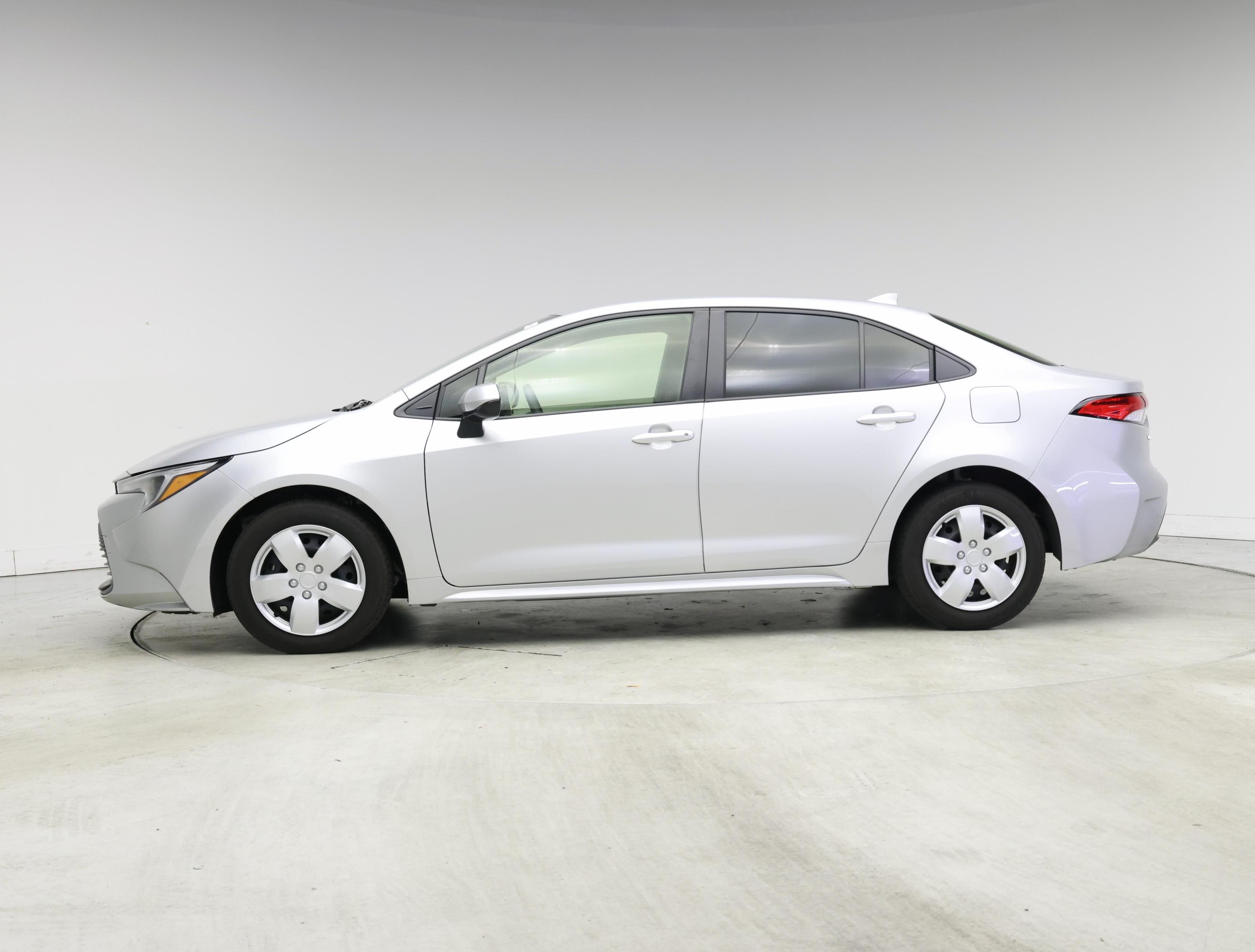 Thumbnail: 2025 Toyota Corolla - 3