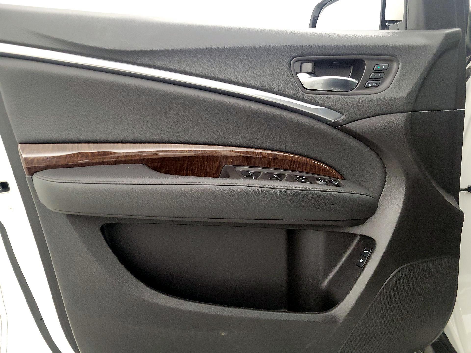 Thumbnail: 2019 Acura MDX - 12