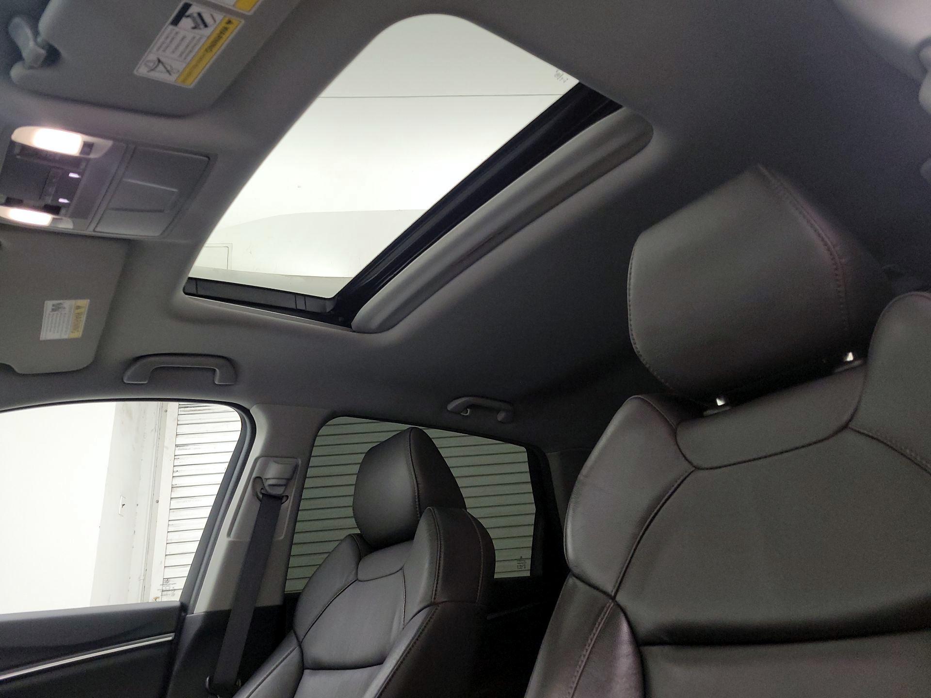 Thumbnail: 2019 Acura MDX - 18