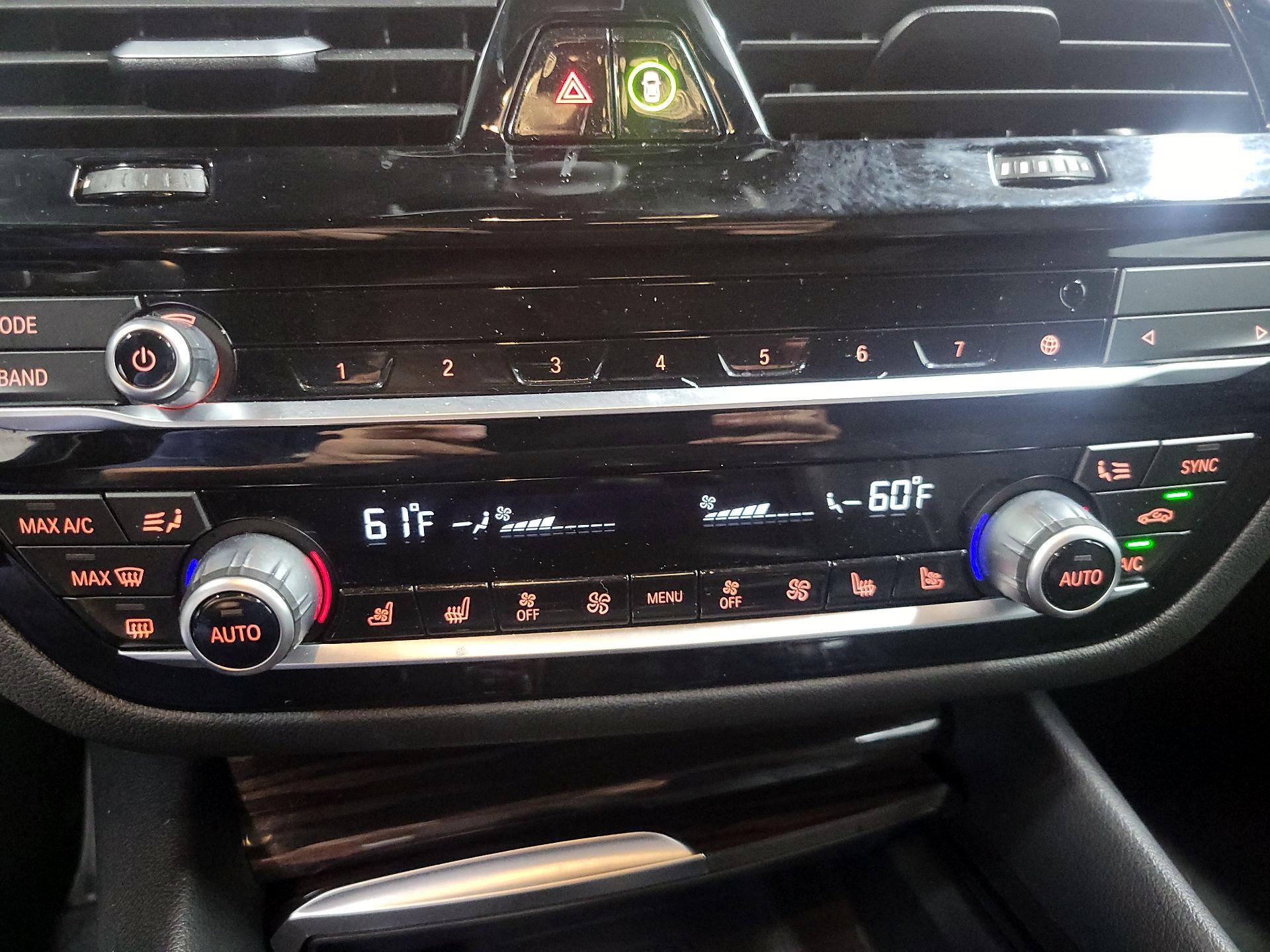 Thumbnail: 2022 BMW 5 Series - 17