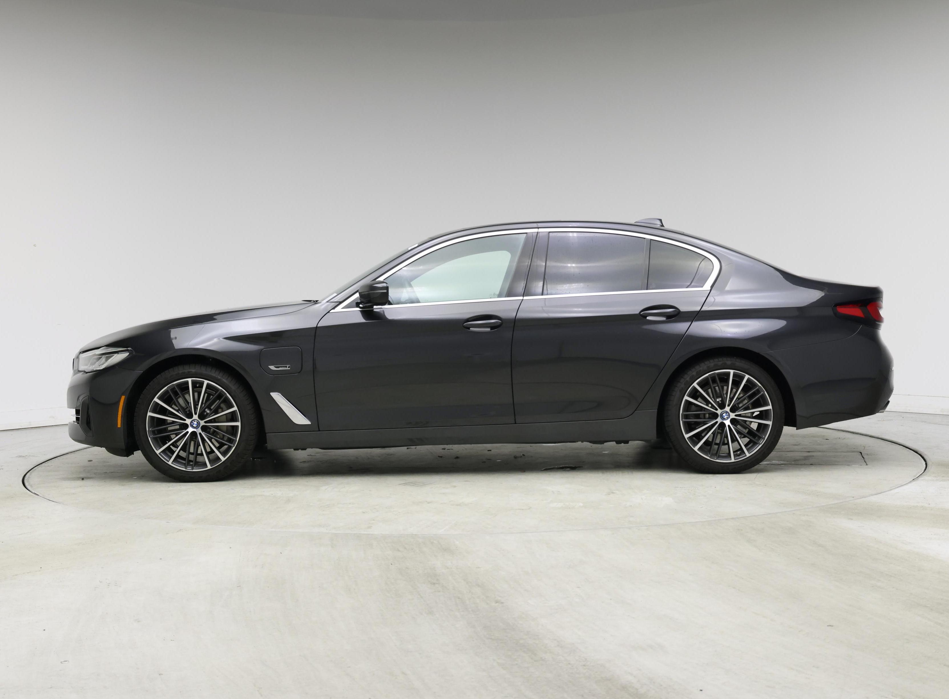 Thumbnail: 2022 BMW 5 Series - 3