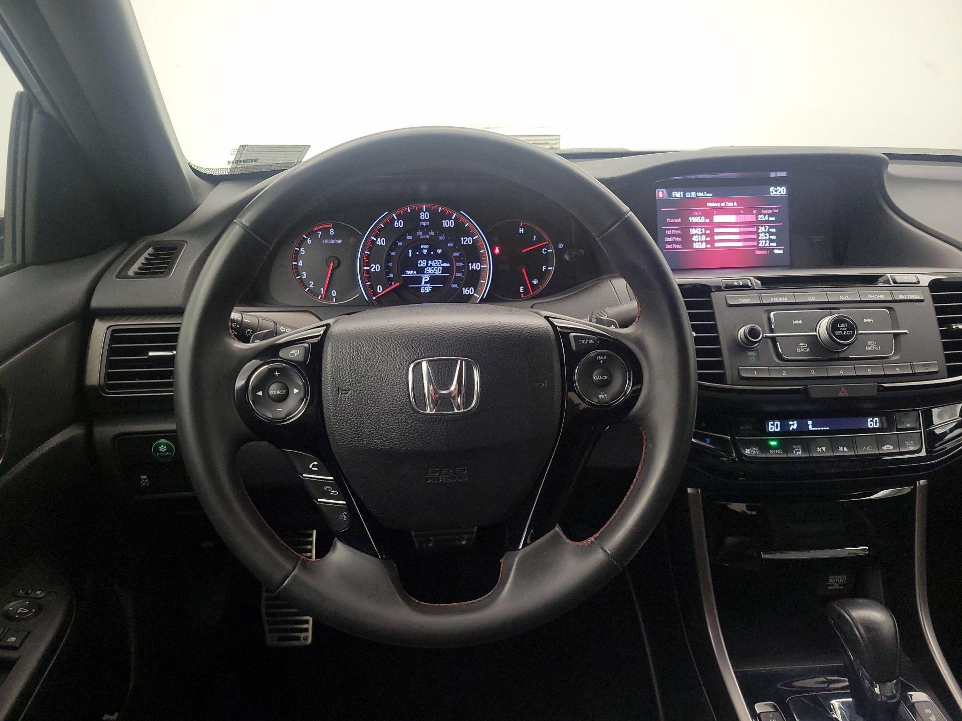 Thumbnail: 2017 Honda Accord - 10
