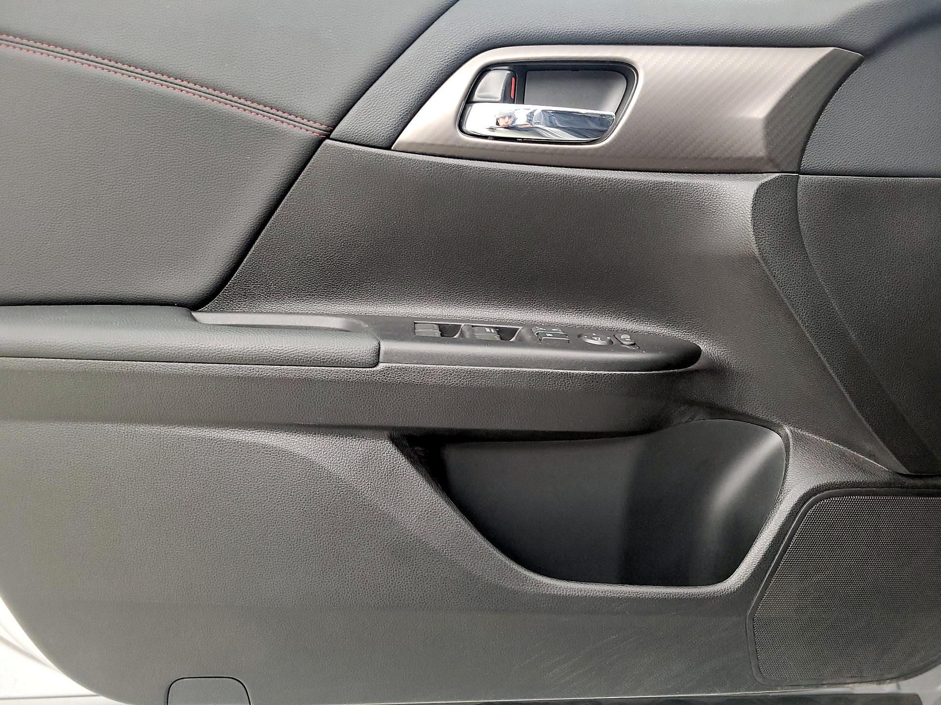 Thumbnail: 2017 Honda Accord - 12