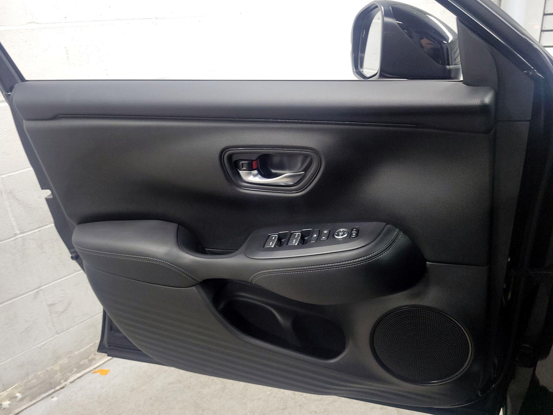 Thumbnail: 2025 Honda HR-V - 12