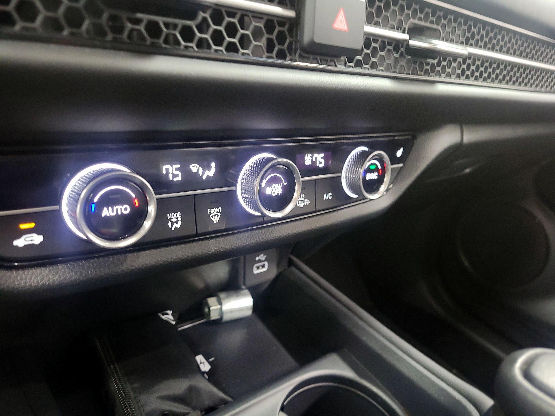 Thumbnail: 2025 Honda HR-V - 15