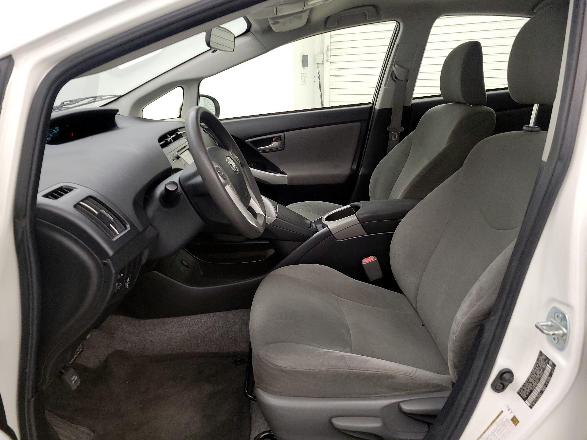 Thumbnail: 2014 Toyota Prius - 11