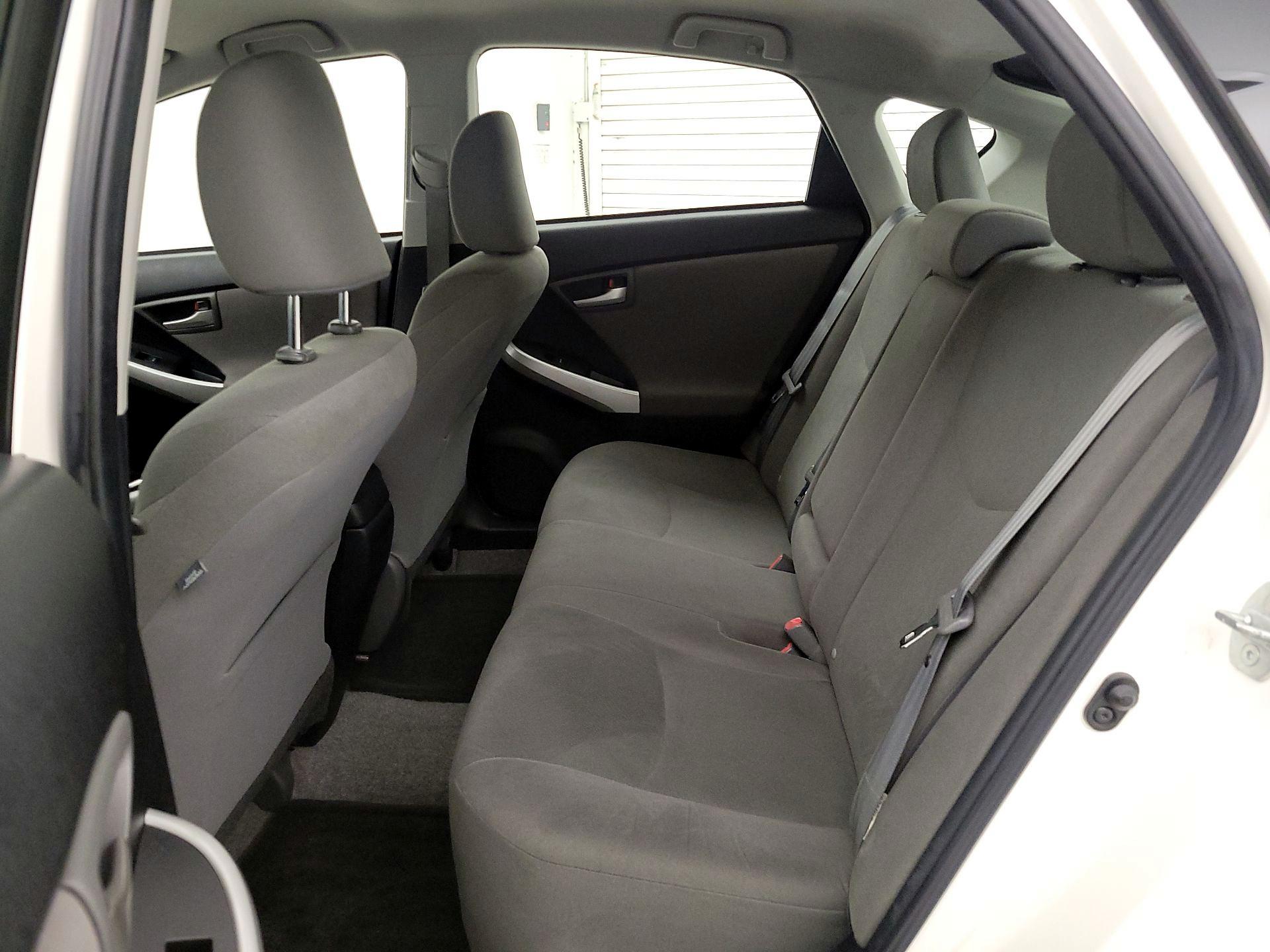 Thumbnail: 2014 Toyota Prius - 18