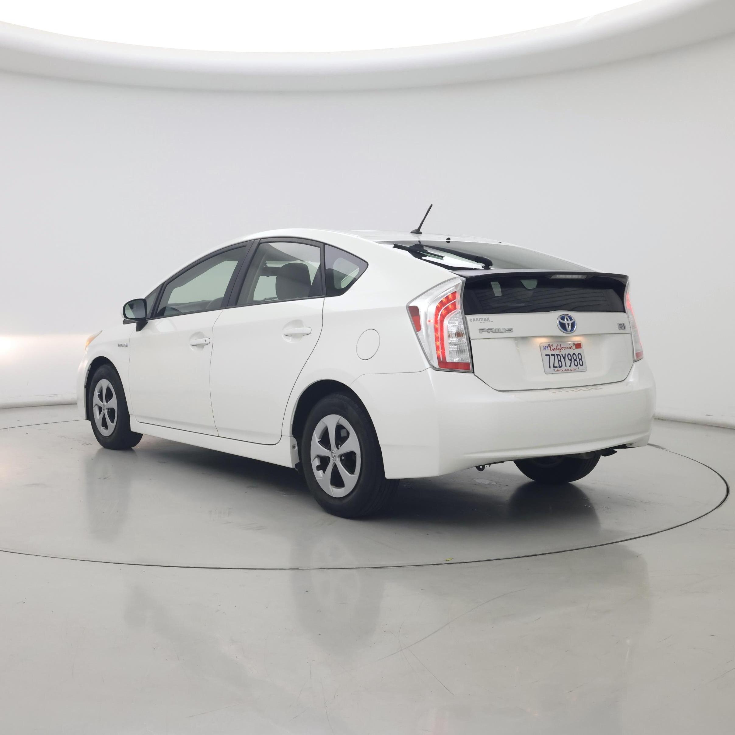 Thumbnail: 2014 Toyota Prius - 2