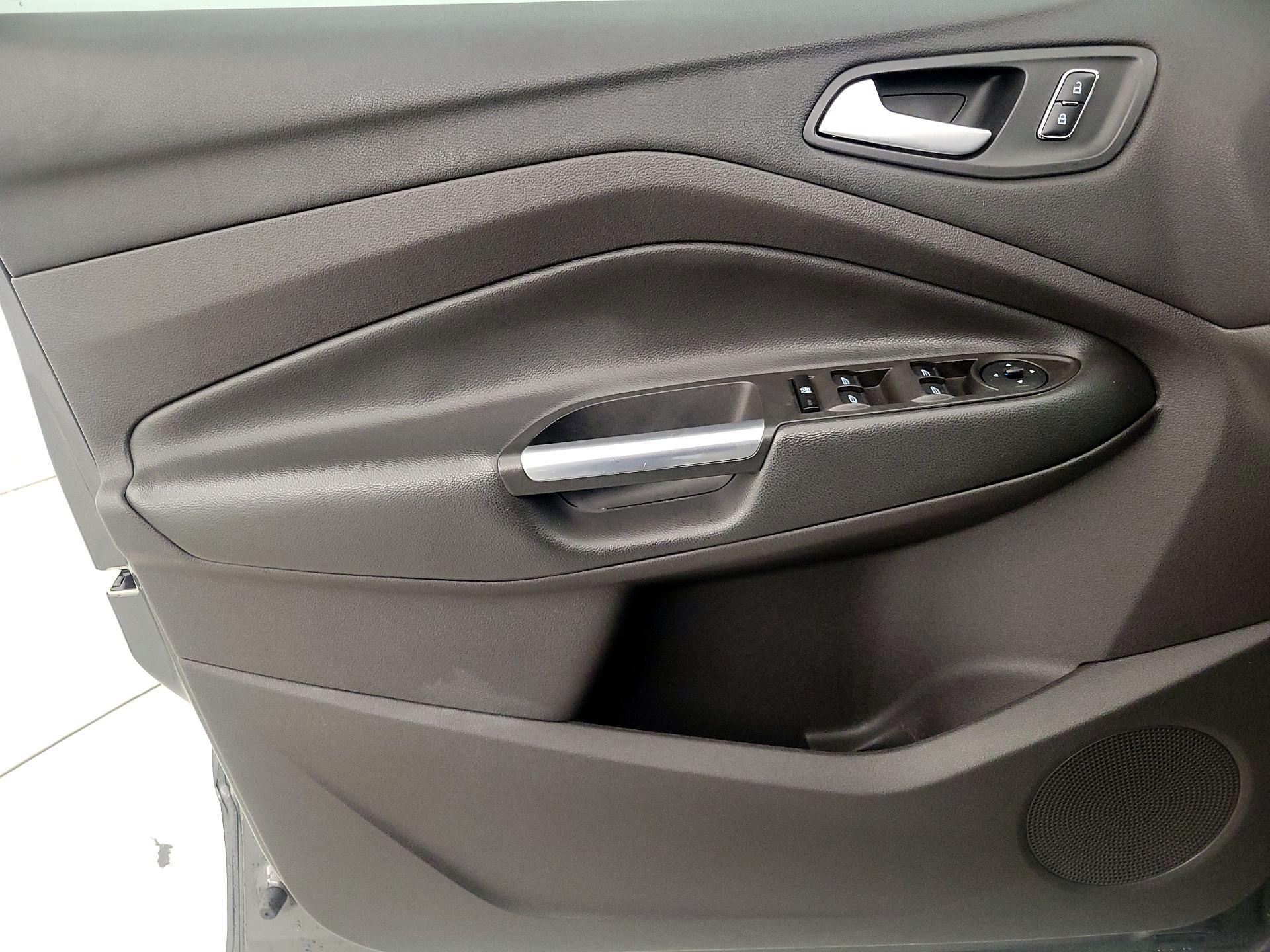 Thumbnail: 2015 Ford Escape - 12