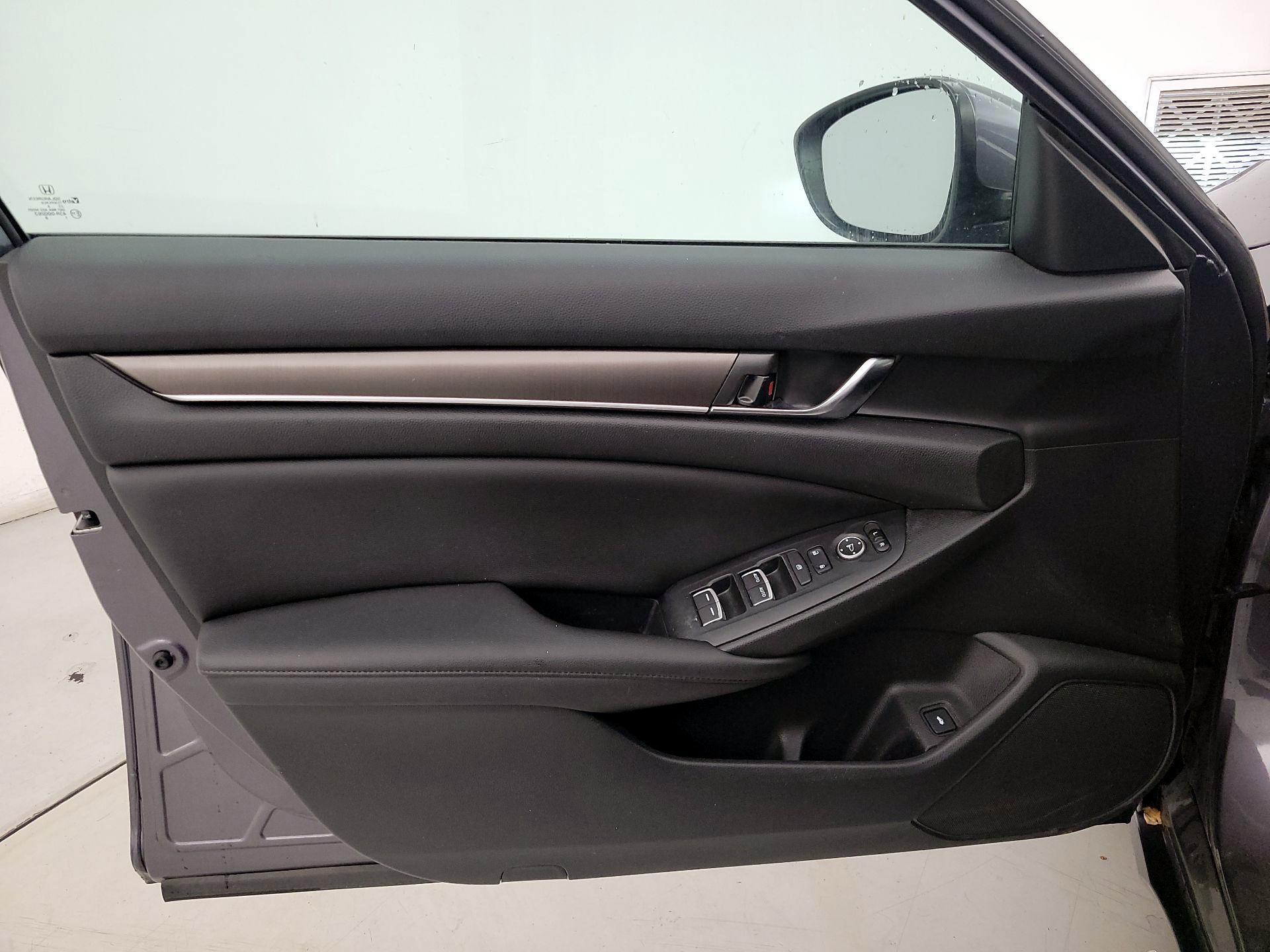 Thumbnail: 2019 Honda Accord - 12