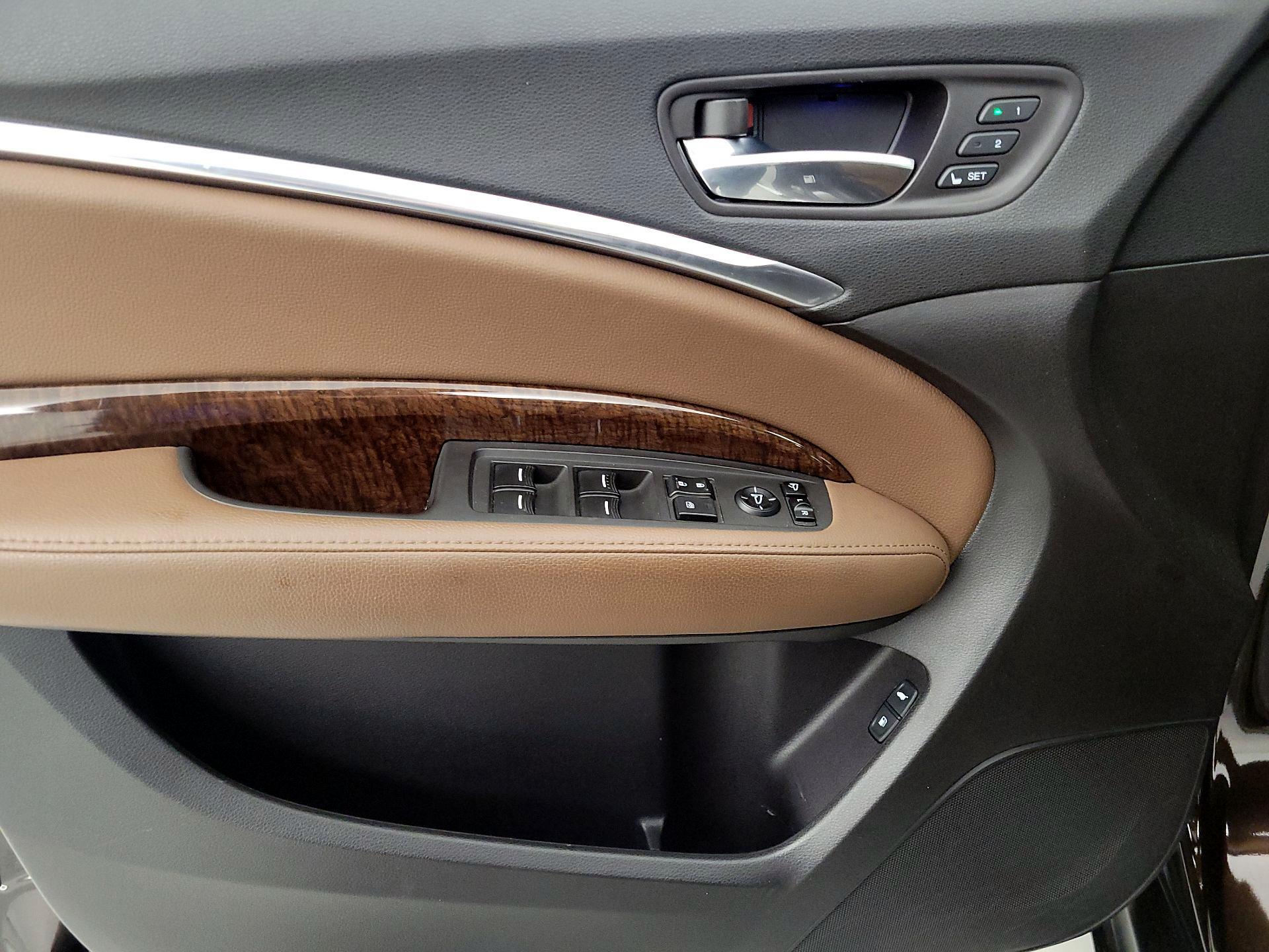 Thumbnail: 2017 Acura MDX - 12