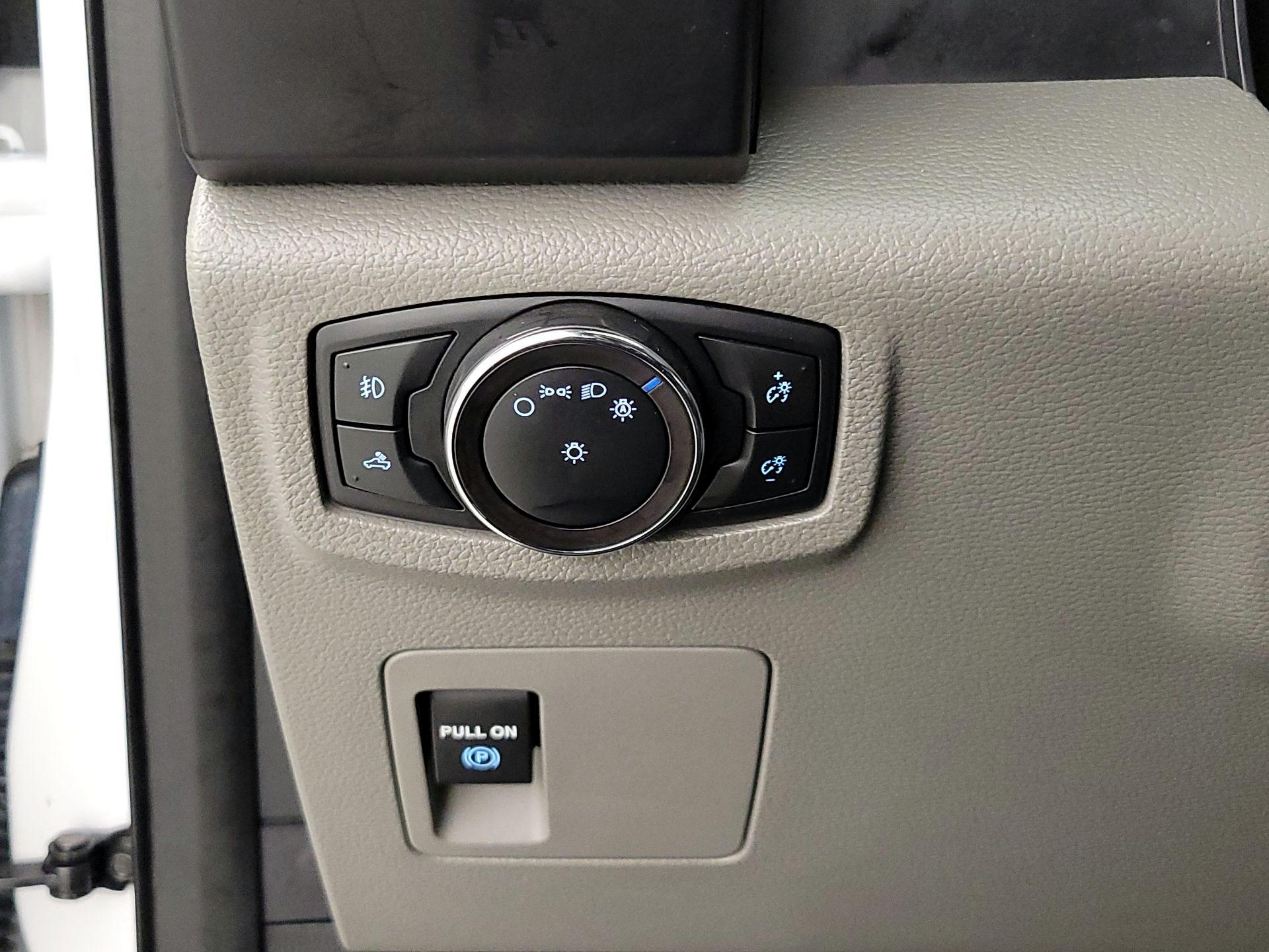 Thumbnail: 2018 Ford F-150 - 13