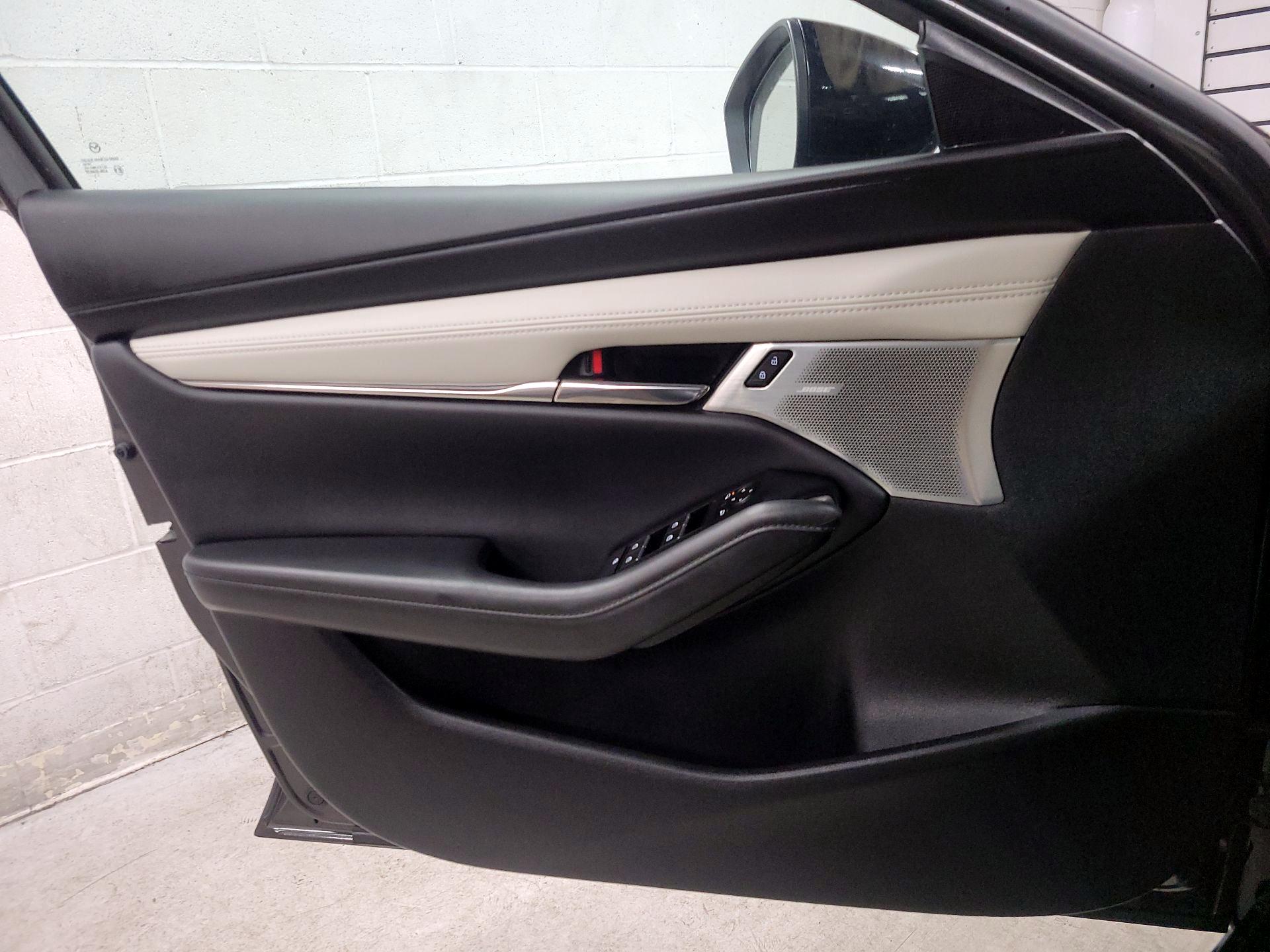 Thumbnail: 2023 Mazda Mazda3 - 12