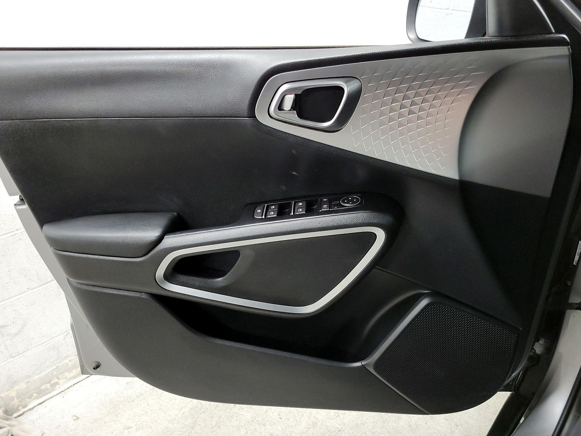 Thumbnail: 2022 Kia Soul - 12