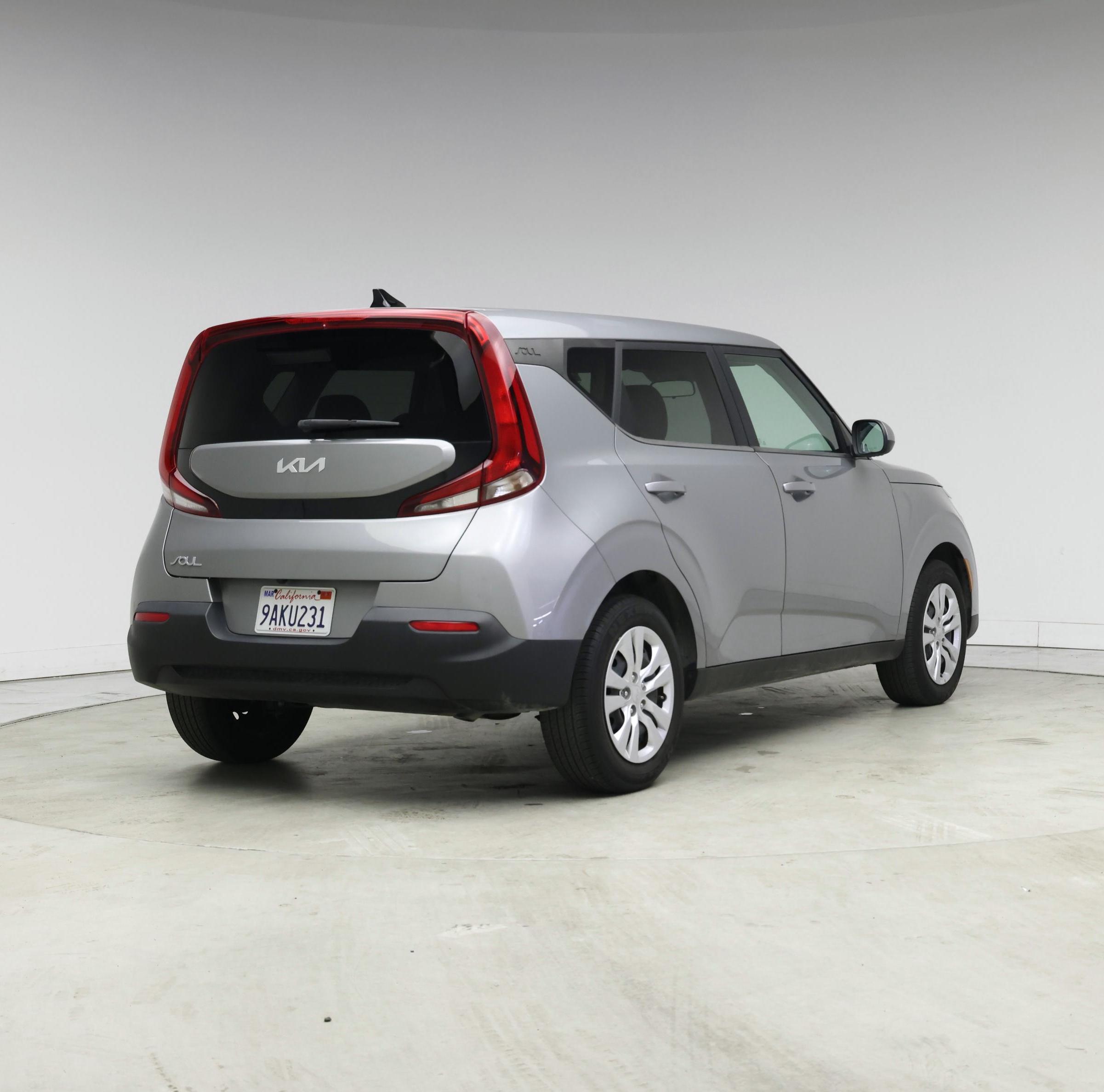 Thumbnail: 2022 Kia Soul - 8