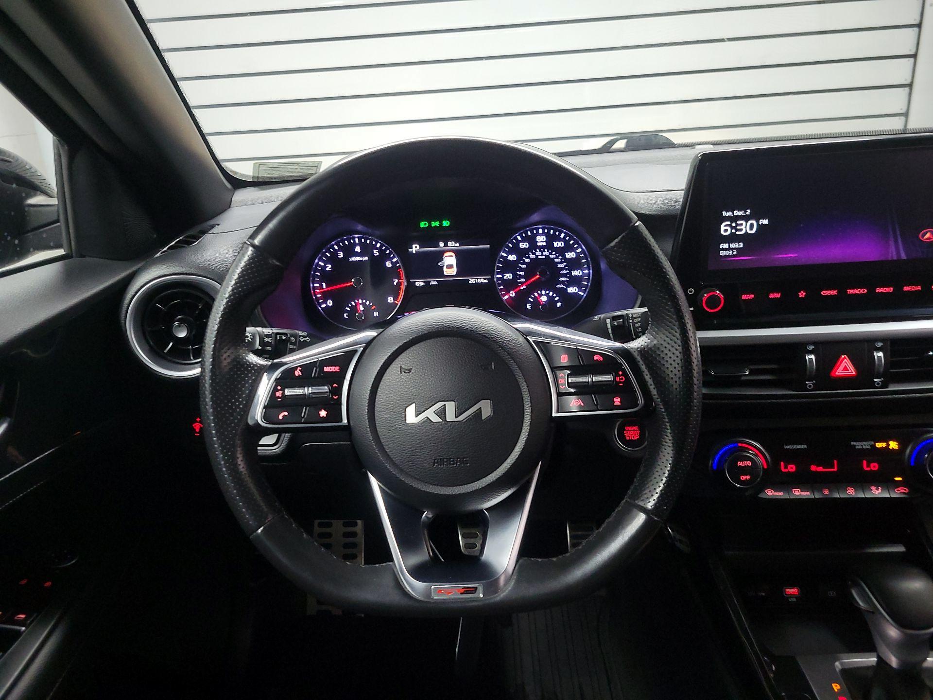 Thumbnail: 2024 Kia Forte - 10