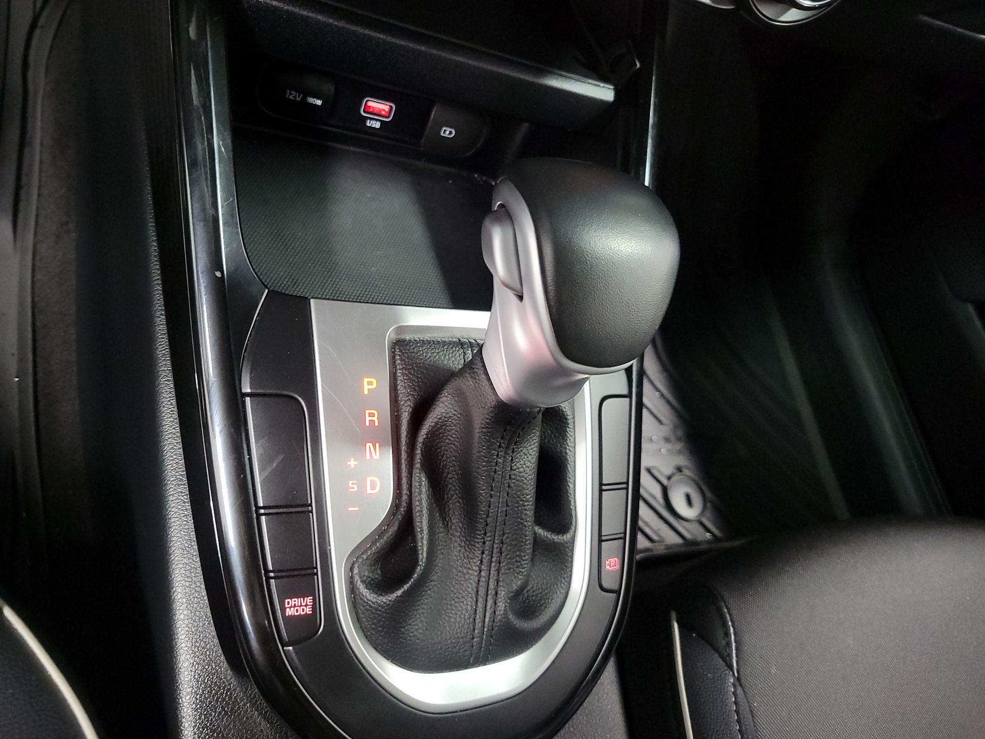 Thumbnail: 2024 Kia Forte - 16