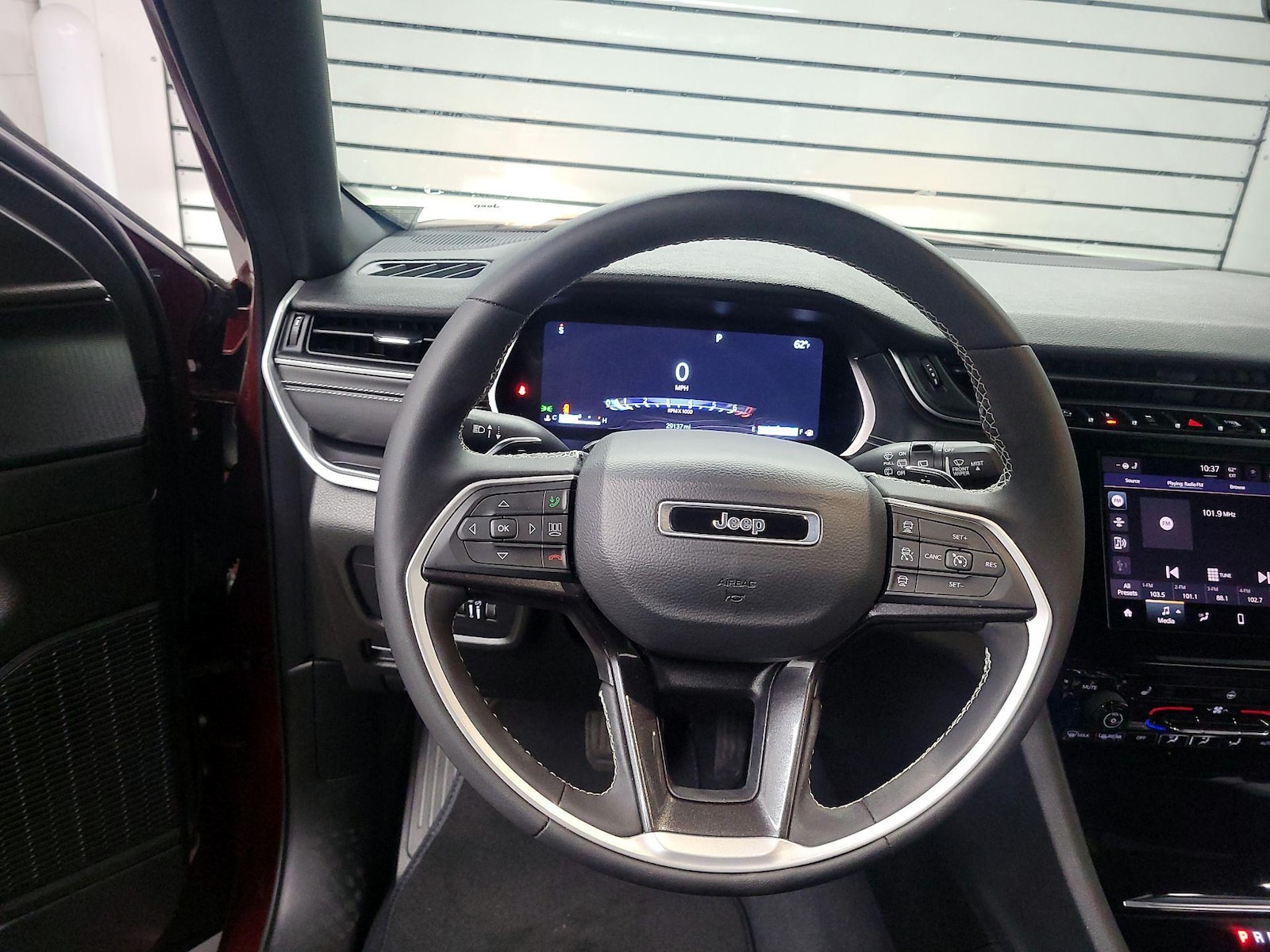 2023 Jeep Grand Cherokee L Altitude - Photo 11