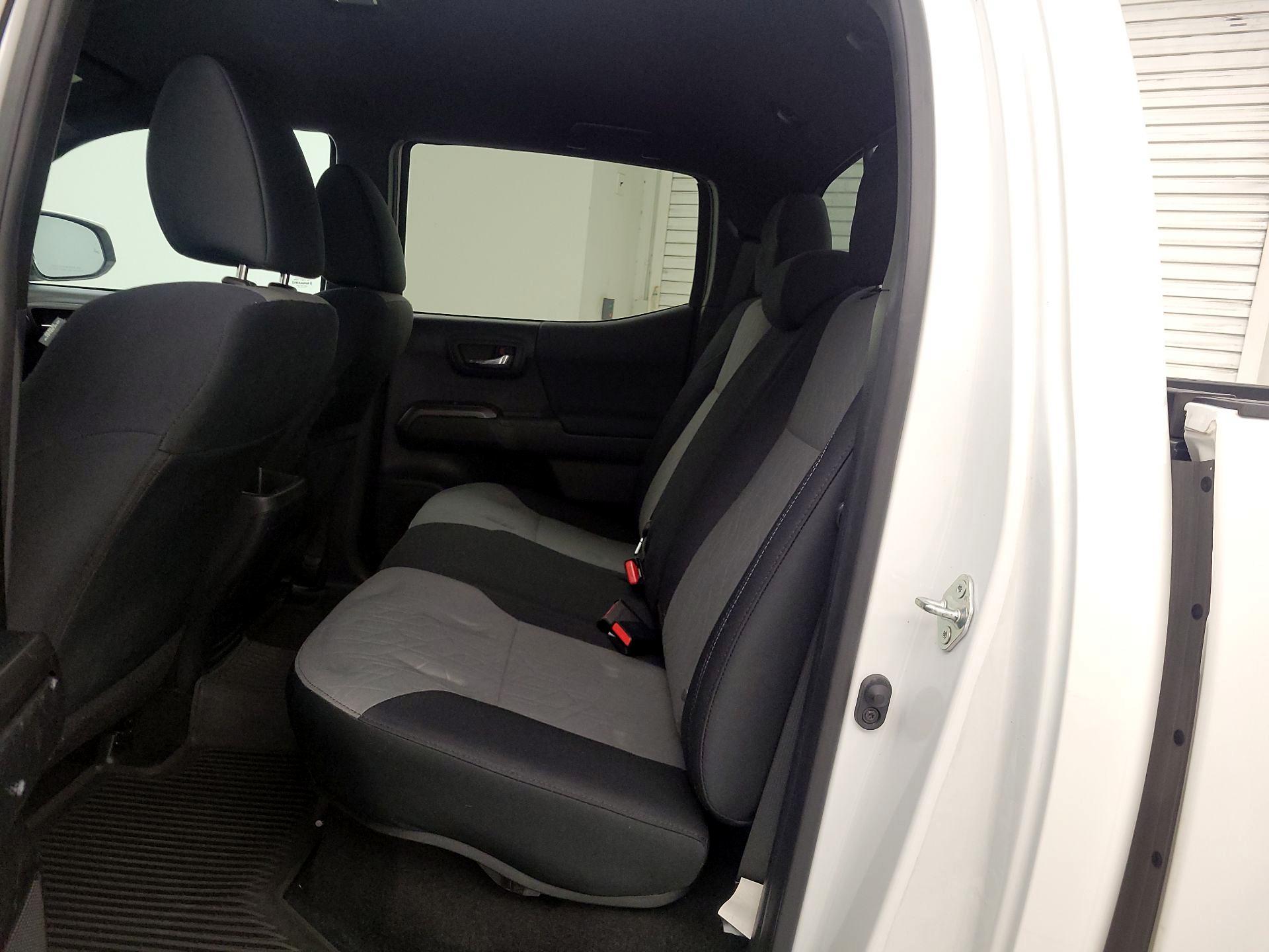 Thumbnail: 2021 Toyota Tacoma - 19