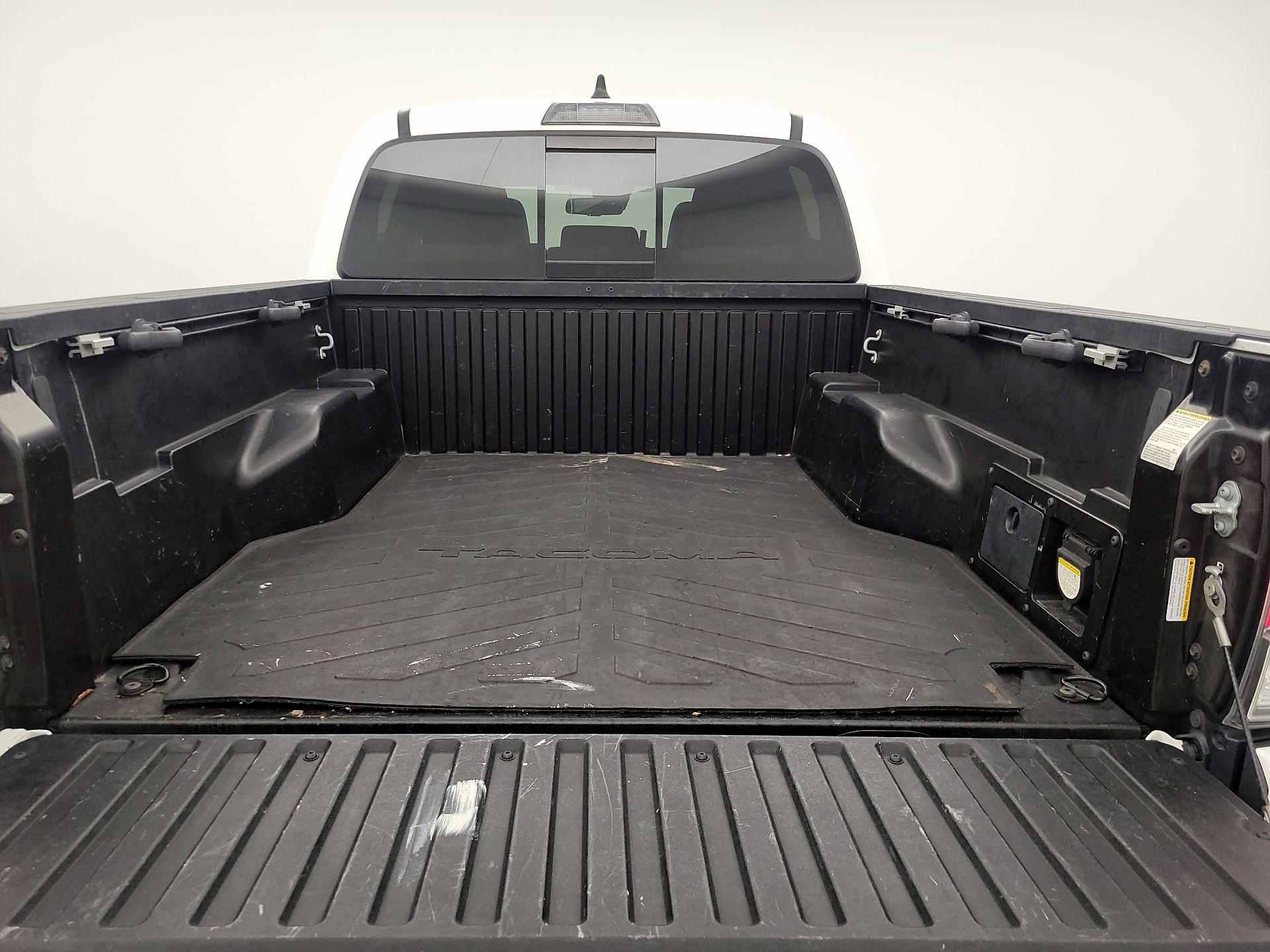 Thumbnail: 2021 Toyota Tacoma - 20