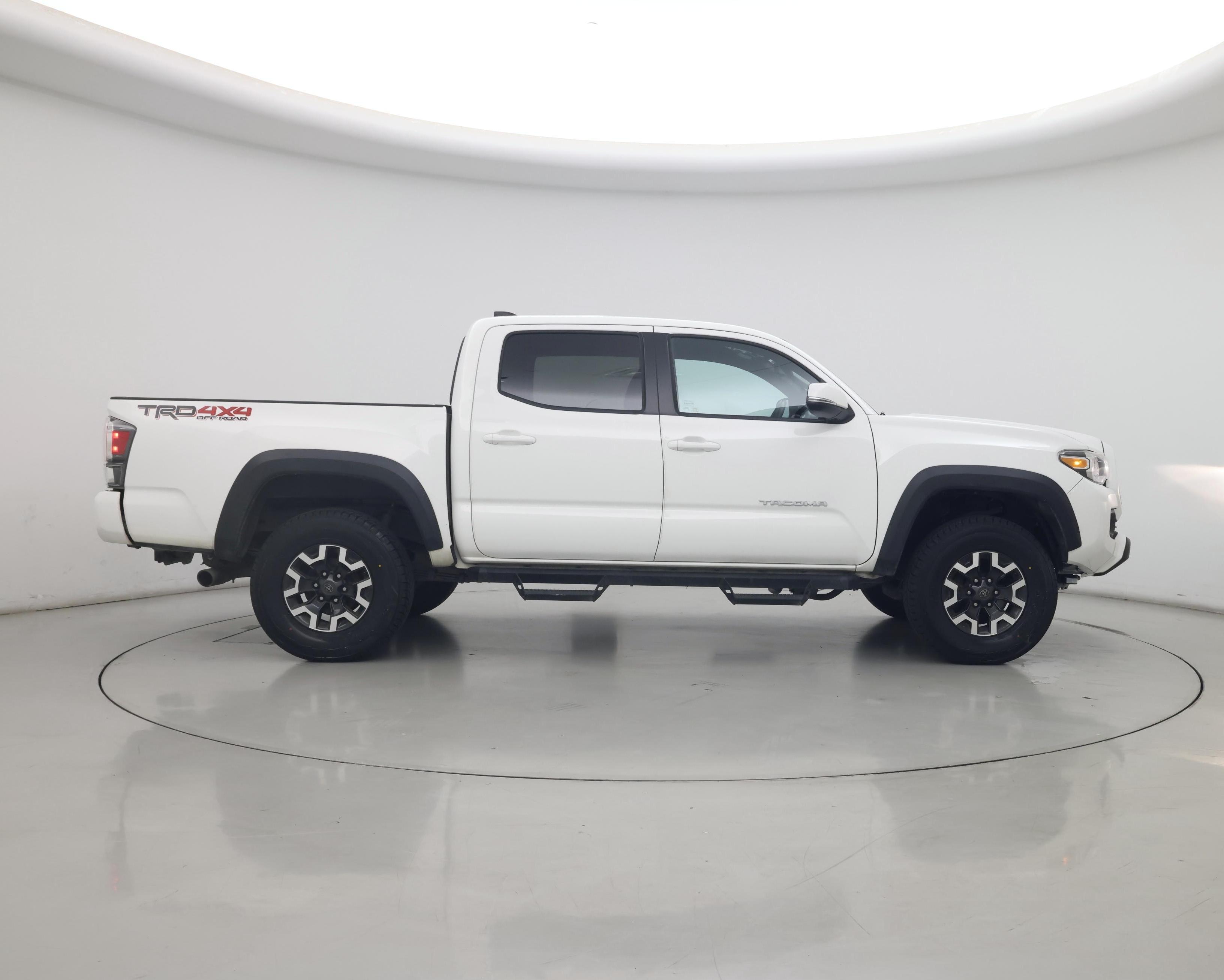 Thumbnail: 2021 Toyota Tacoma - 7