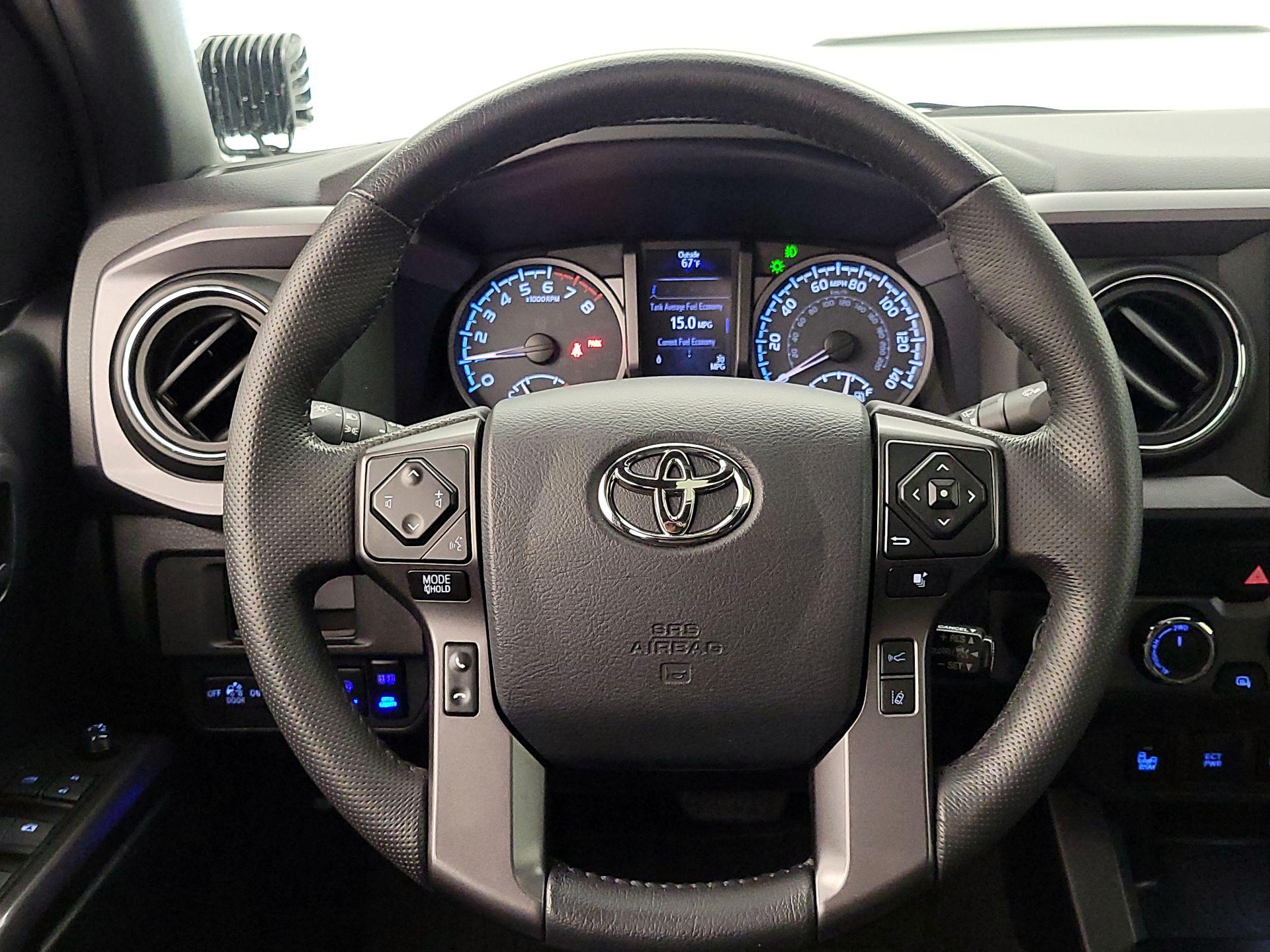 Thumbnail: 2019 Toyota Tacoma - 10