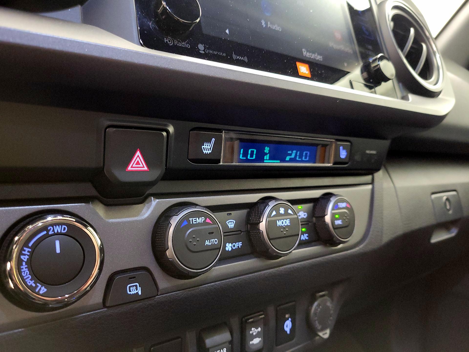 Thumbnail: 2019 Toyota Tacoma - 16