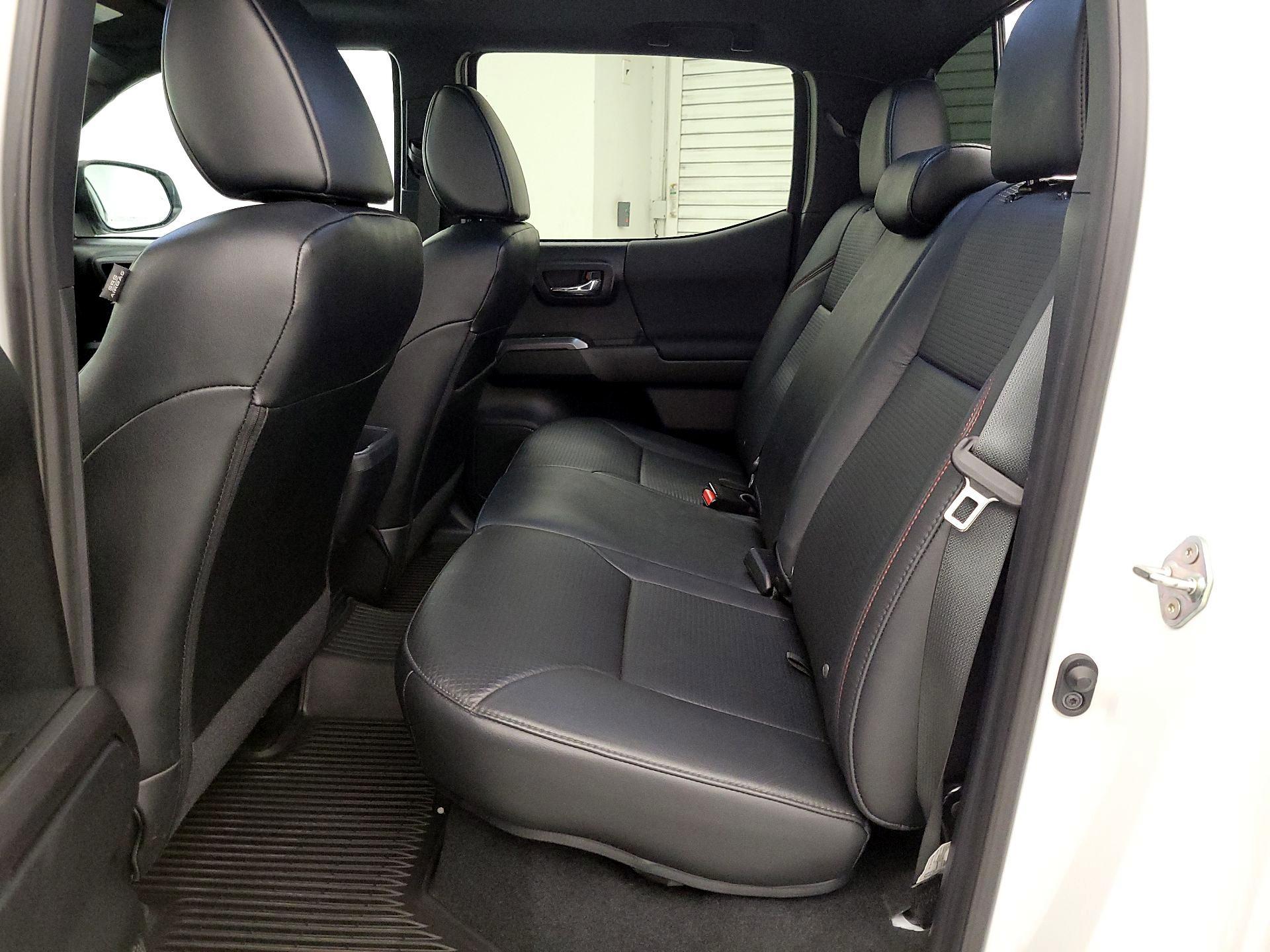 Thumbnail: 2019 Toyota Tacoma - 20