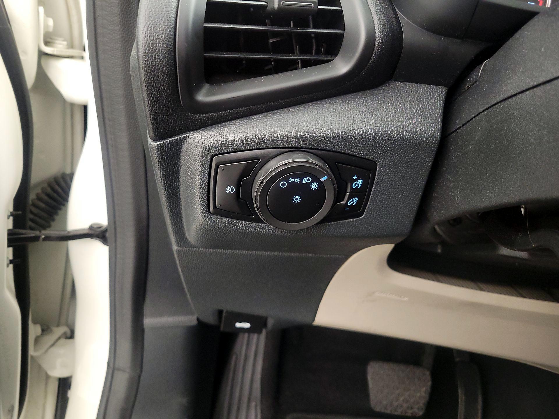 Thumbnail: 2019 Ford EcoSport - 13